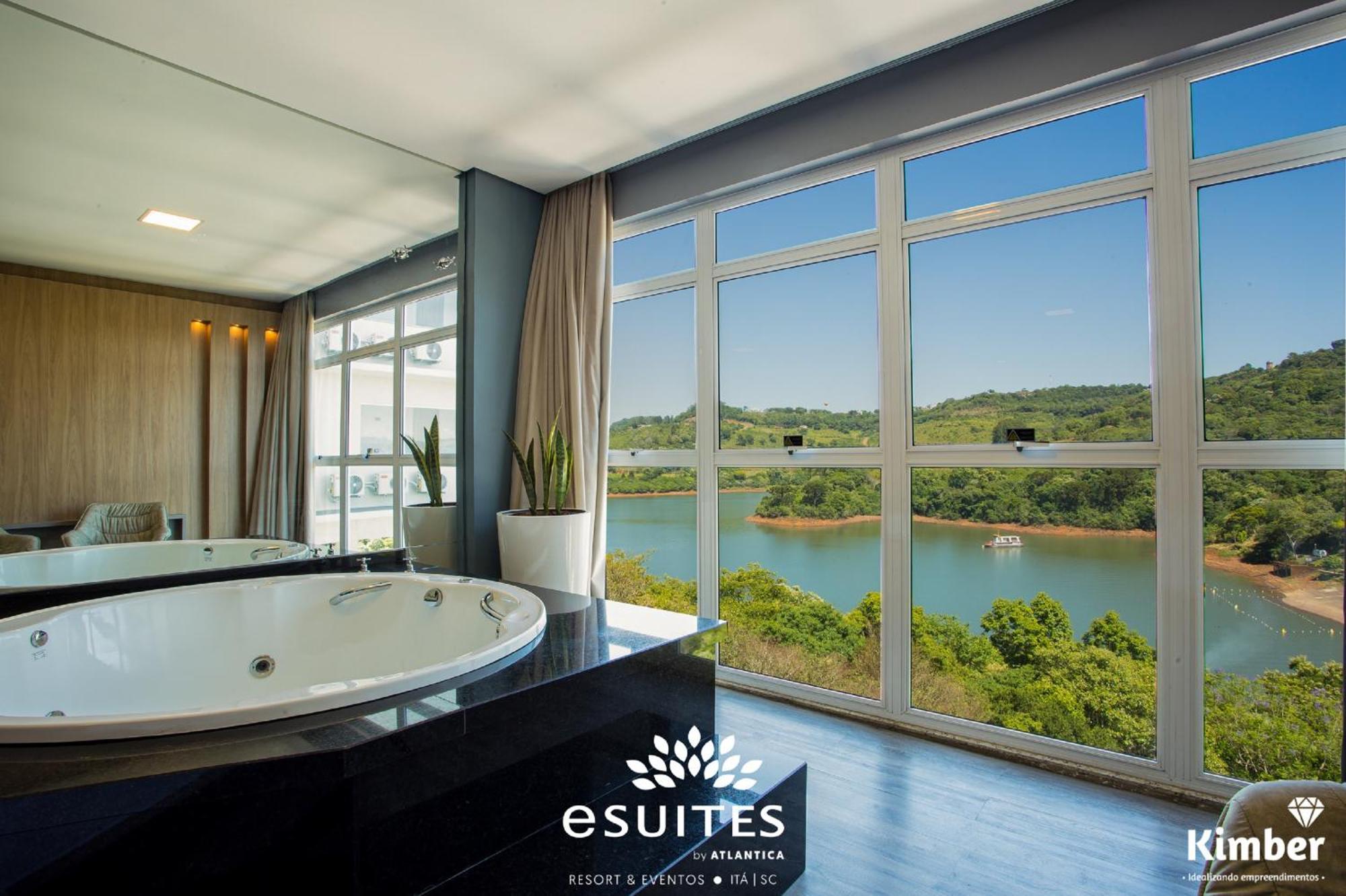 Triple Room Bath,1589681306:JPEG