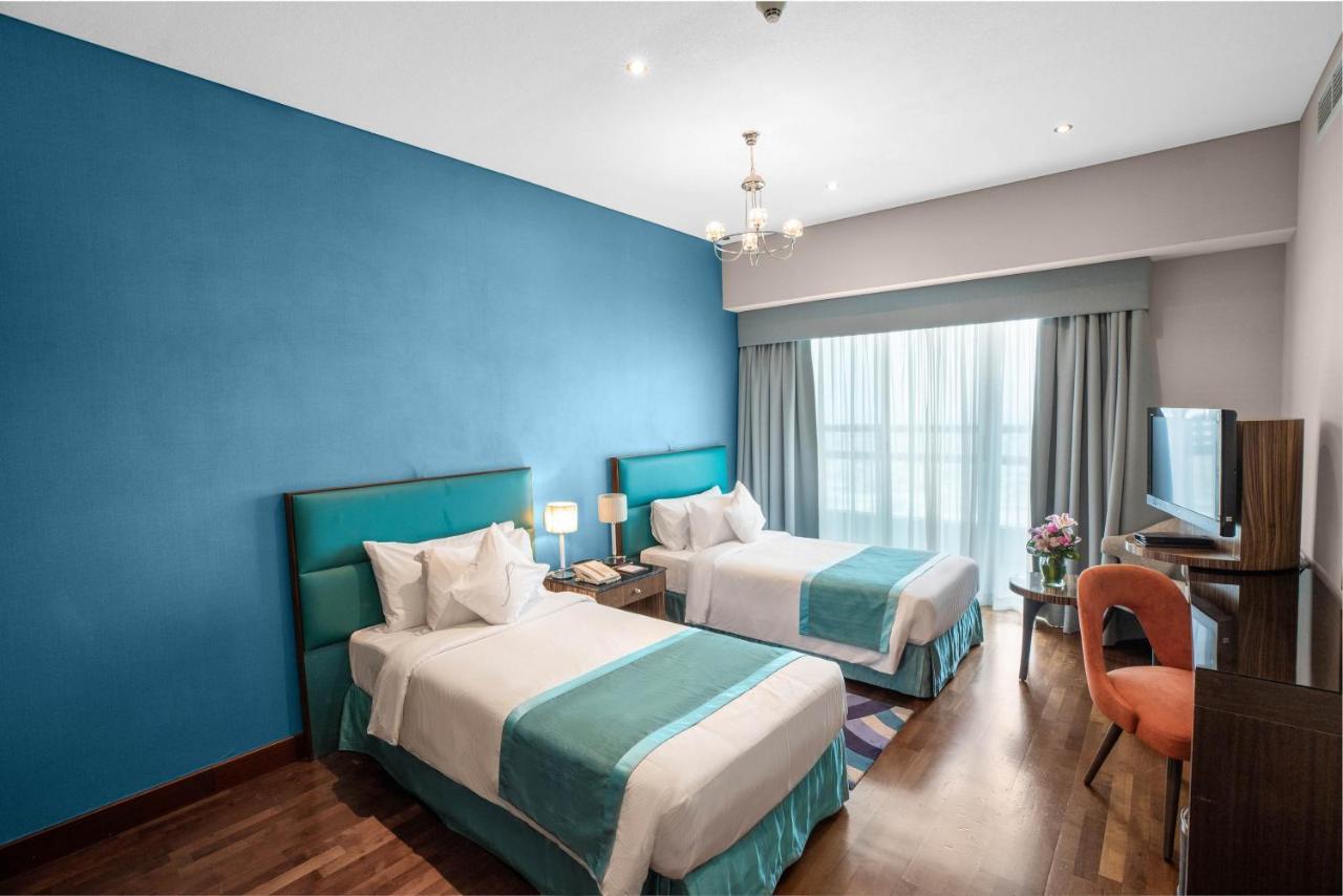 Premiere Three Bedroom Apartment,1287807460:JPEG