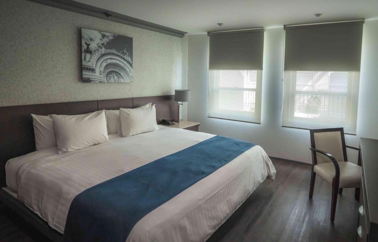 Standard King Room