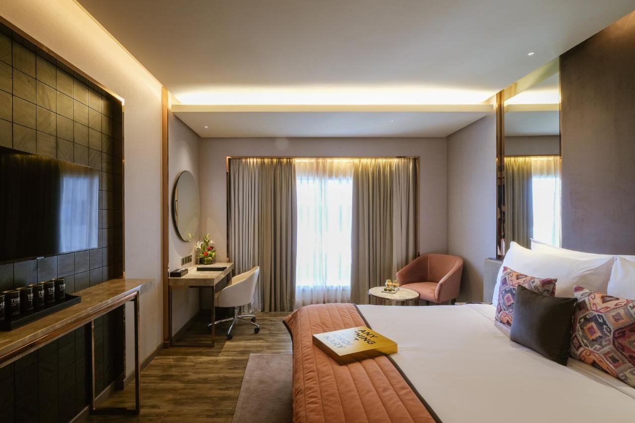Luxury Pool View with INR 1,000 off on a 60min Spa, Buy 1 Get 1 complimentary IMFL drink between 5pm and 7pm at Aqua, 15% off on F&B and Laundry