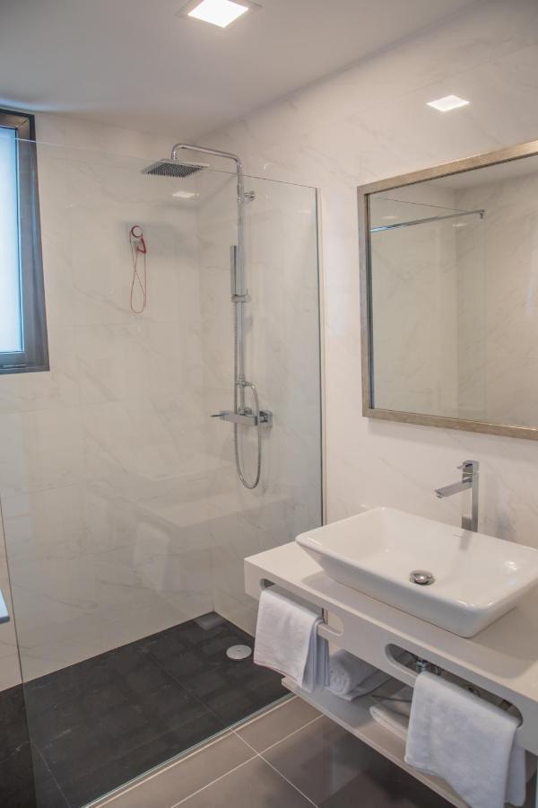 Quarto Duplo