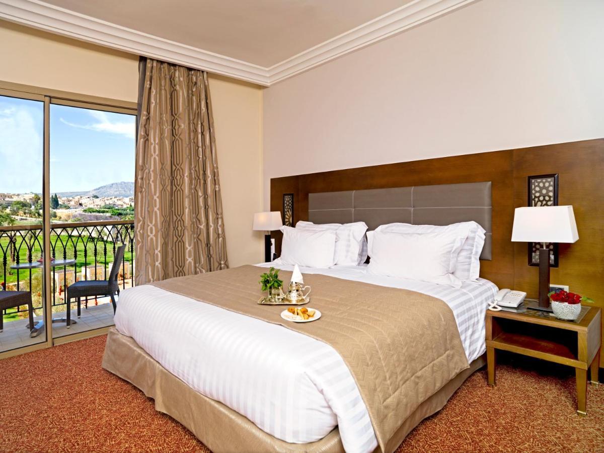 Deluxe Double Room Pool Medina View