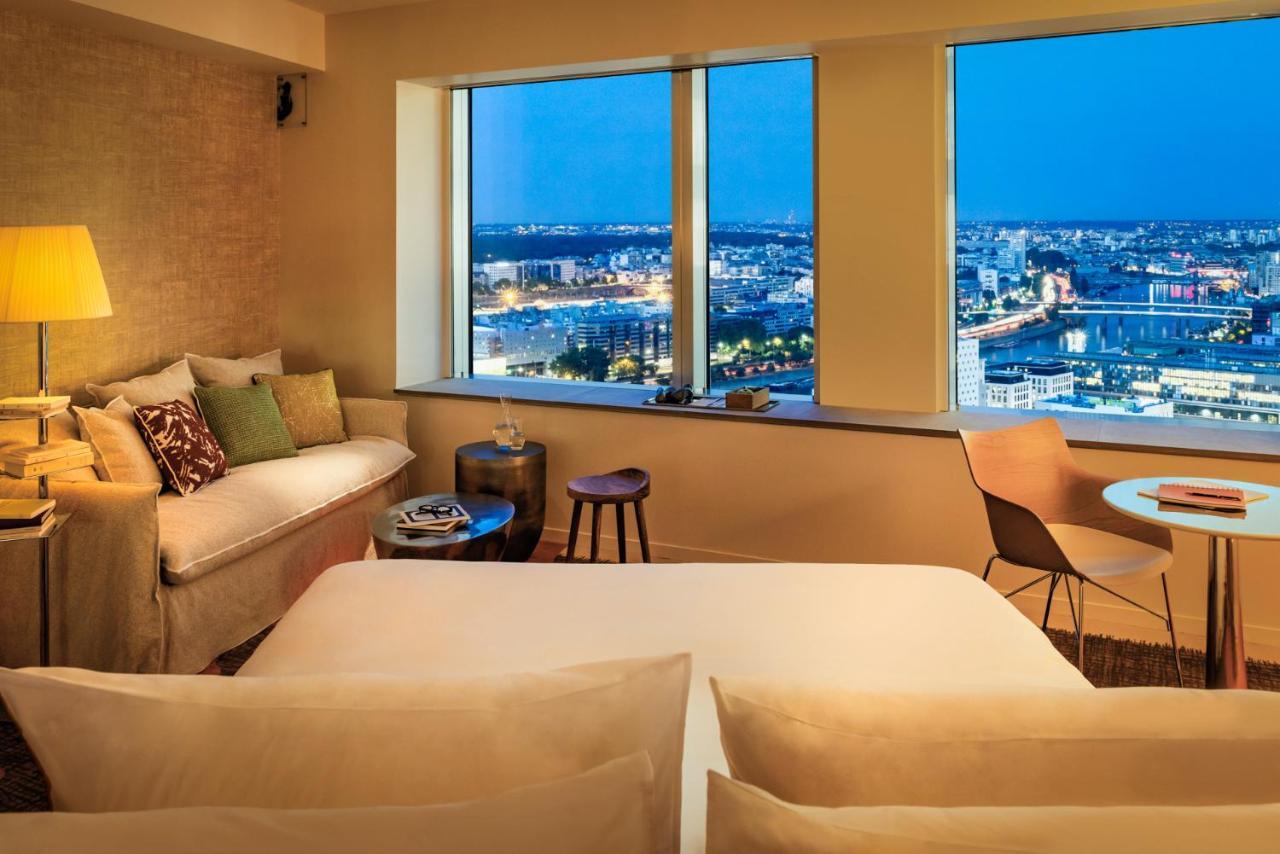 Junior King Suite with Sofa Bed,1308604477:JPEG