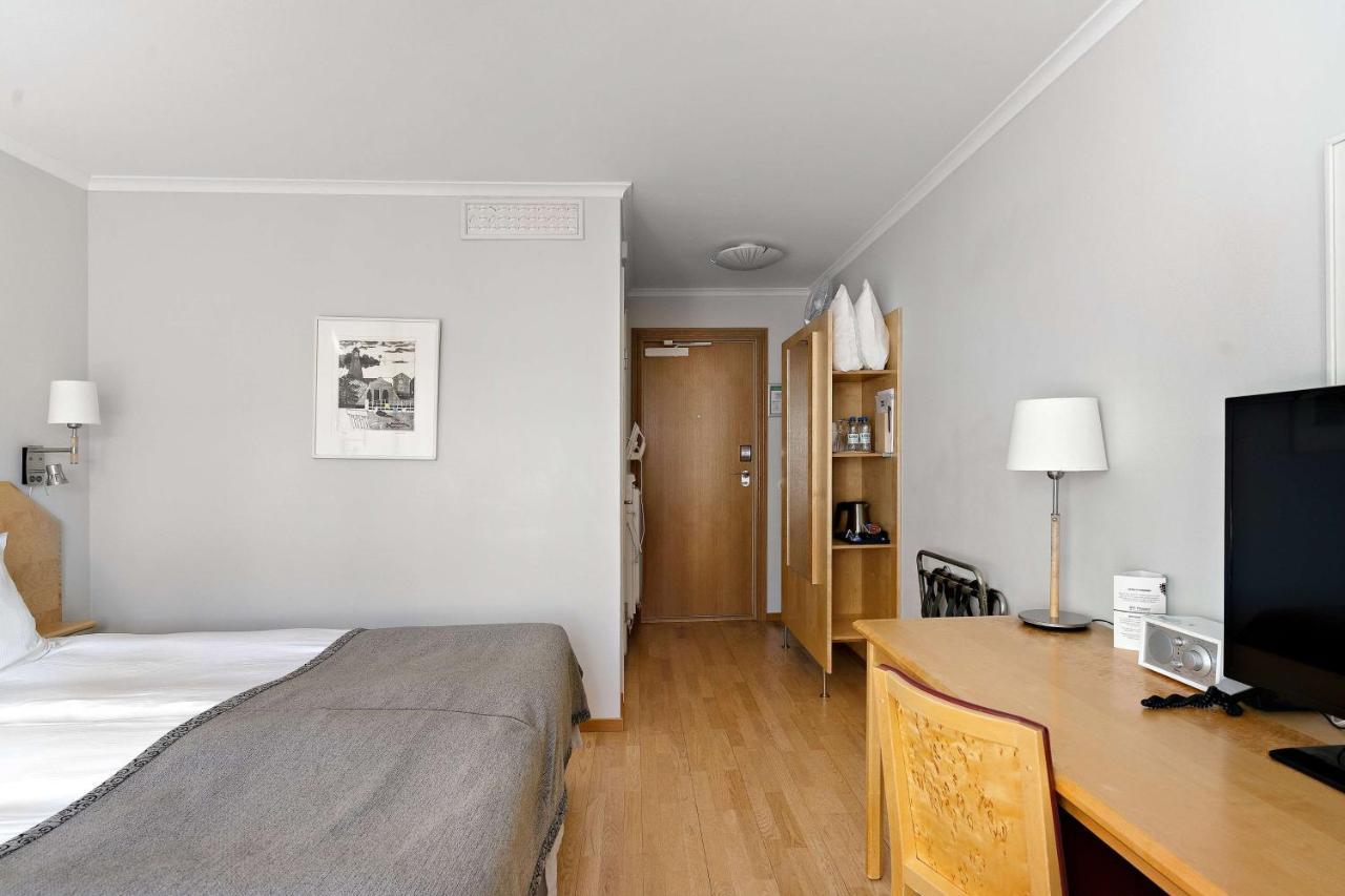 Habitación Estándar con cama grande - No fumadores
