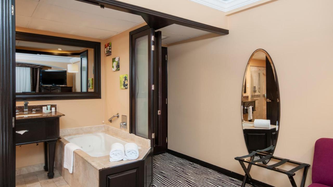 Double Room with Spa Bath - Non-Smoking,1317125137:JPEG