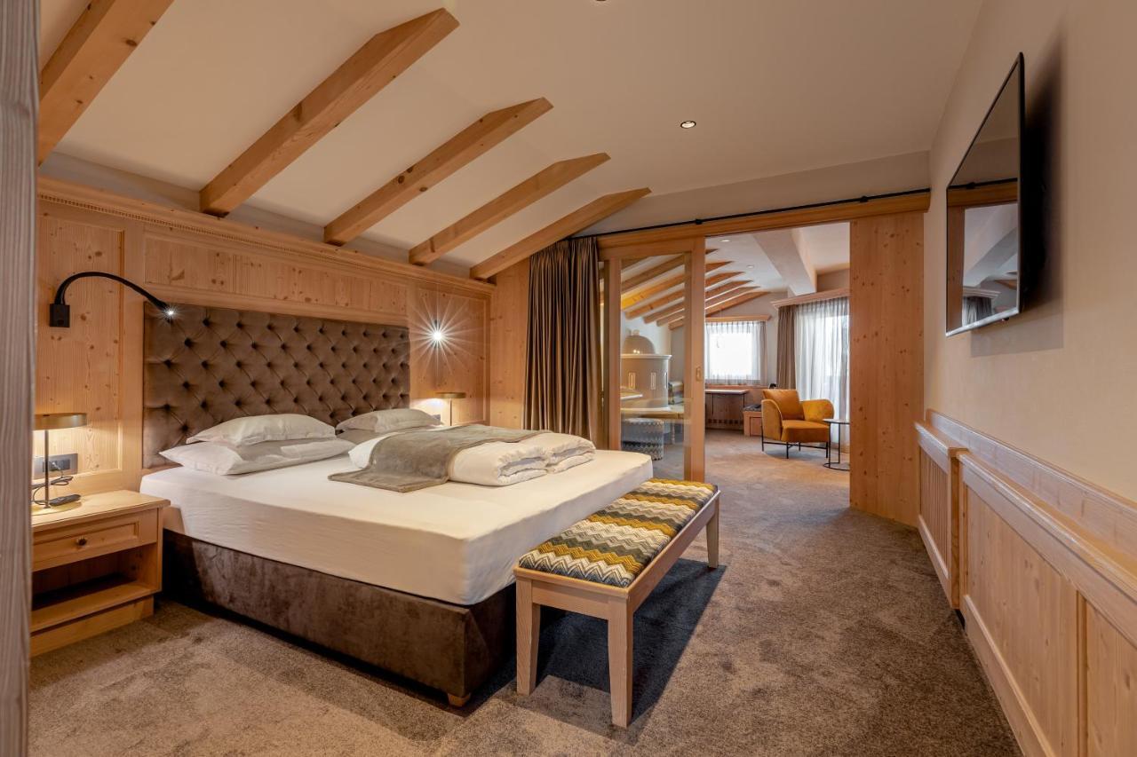 Junior Suite Deluxe Balcony