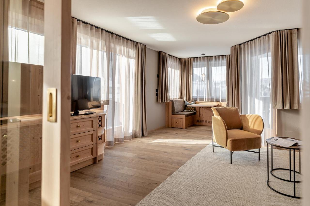 Junior Suite Deluxe Balcony
