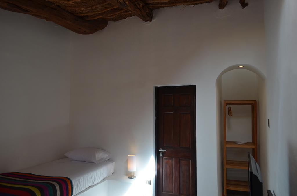 Quarto com 2 Camas de Solteiro