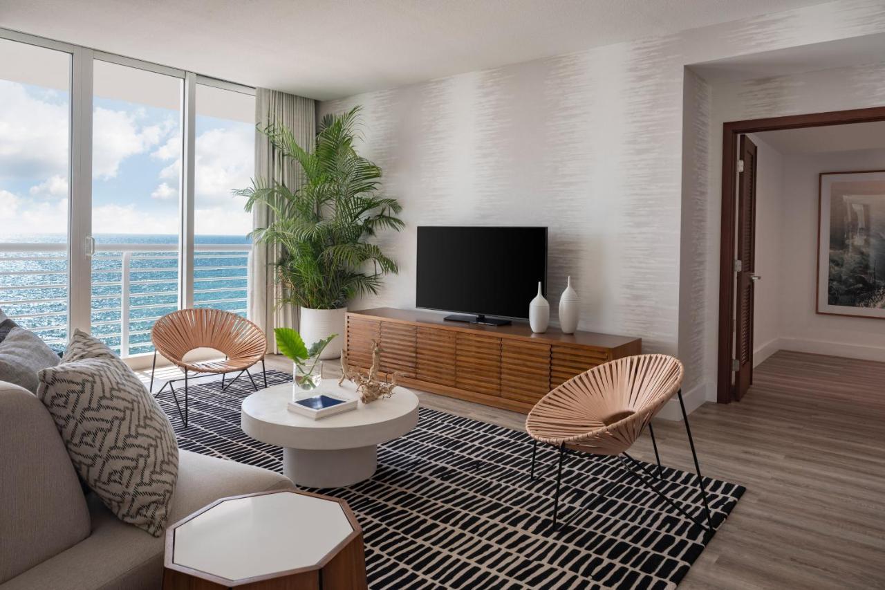 Presidential Suite, 1 King, Ocean view, Corner room,1351939924:JPEG