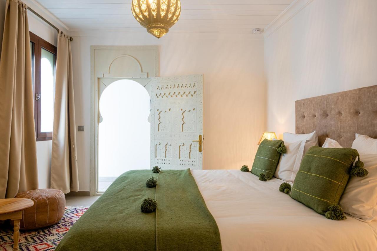 Standard Double Room,1356123158:JPEG