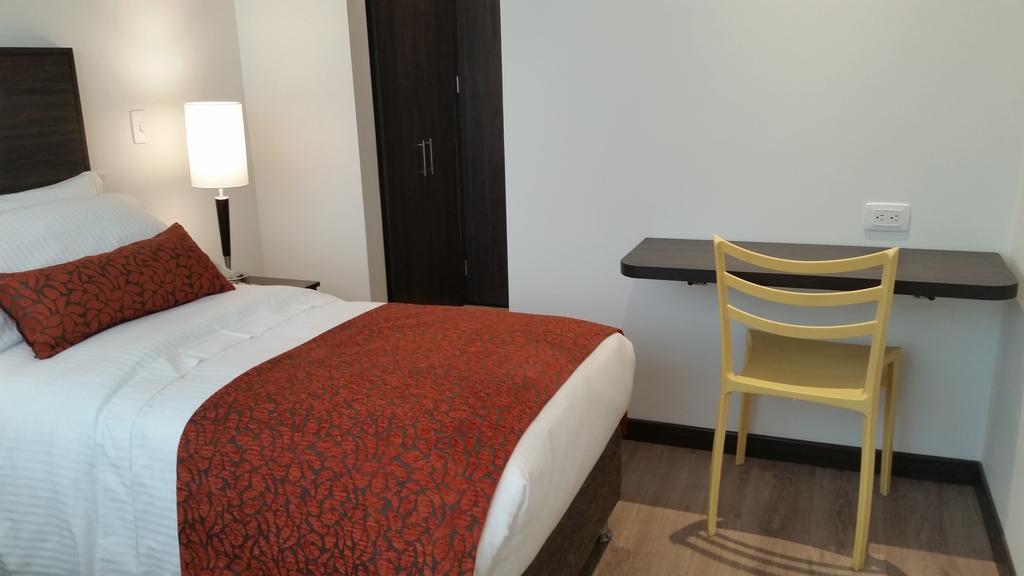 Single Room,682404564:JPEG
