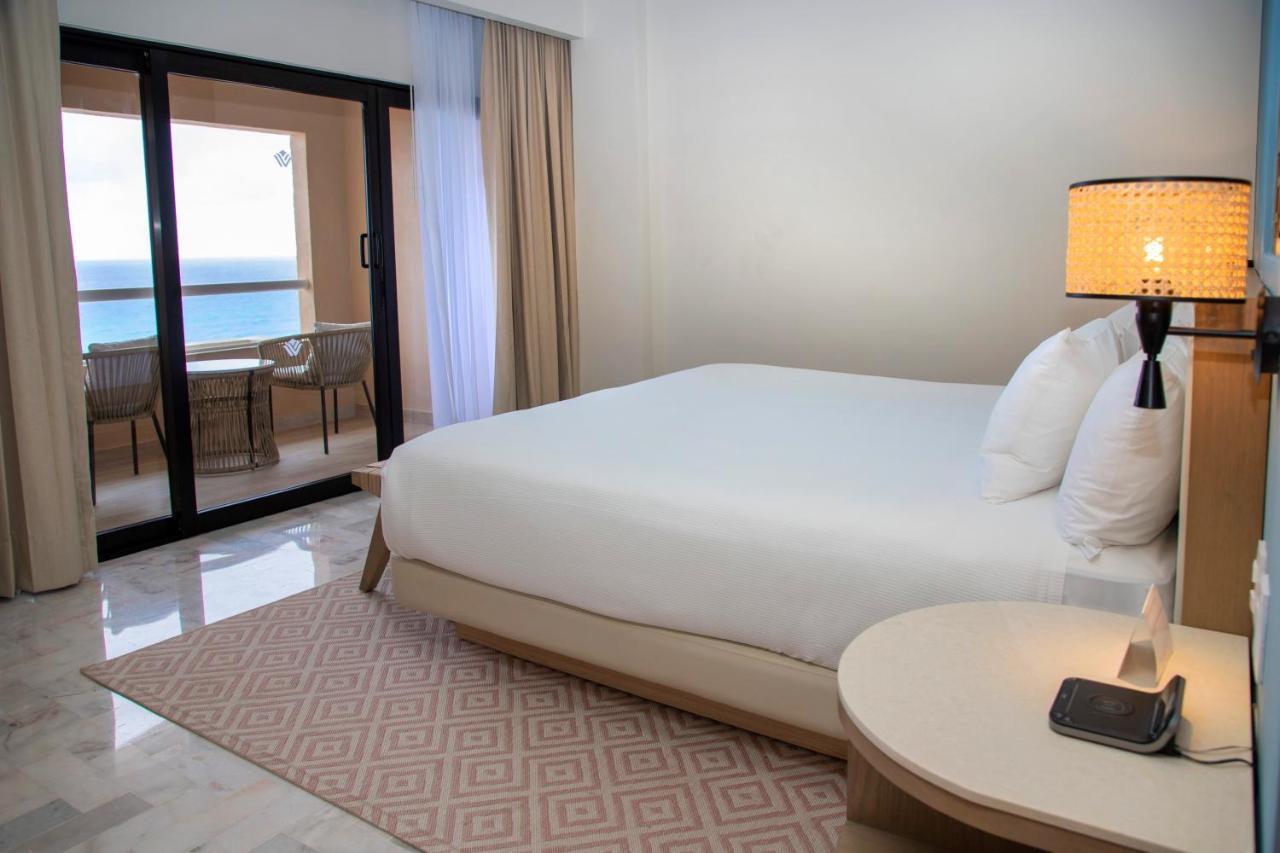 Executive King Suite Ocean View Non-Smoking