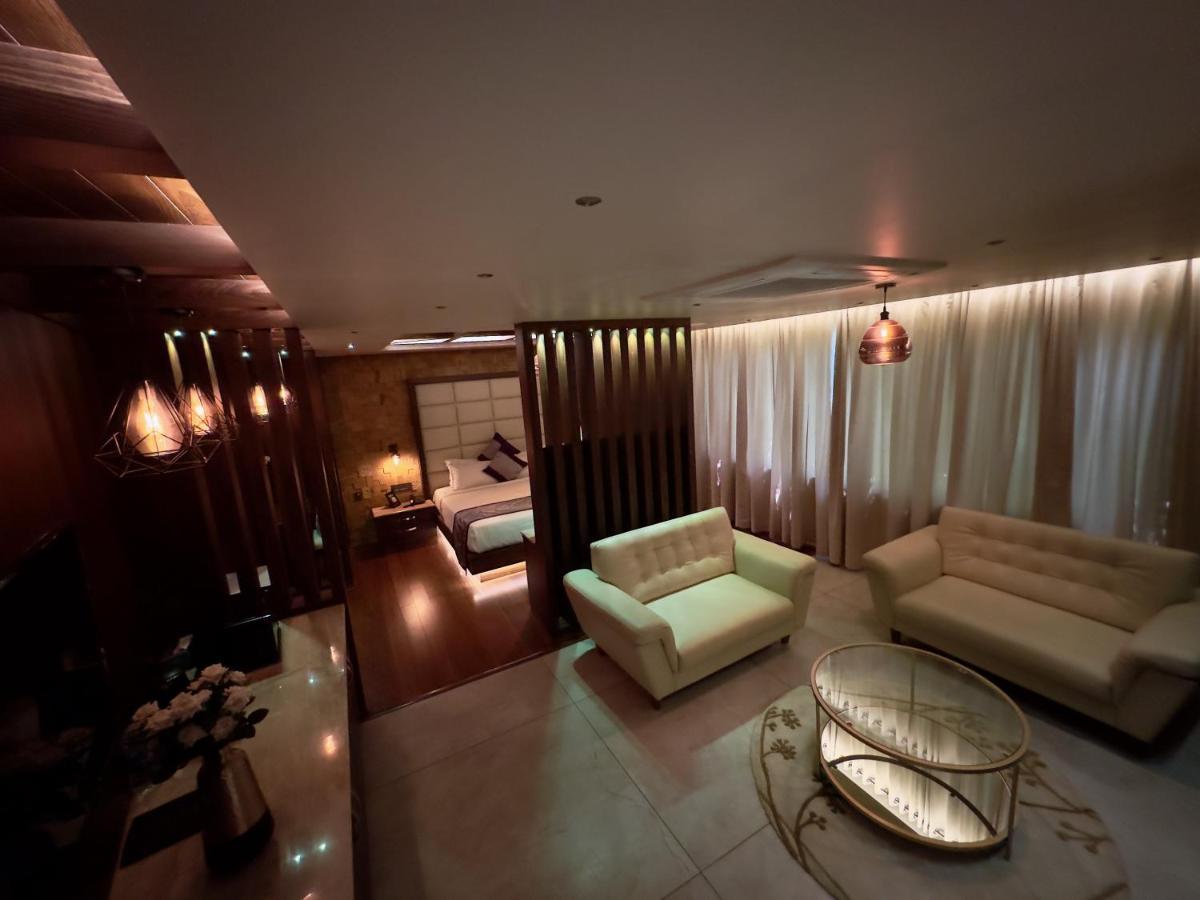 One-Bedroom Suite