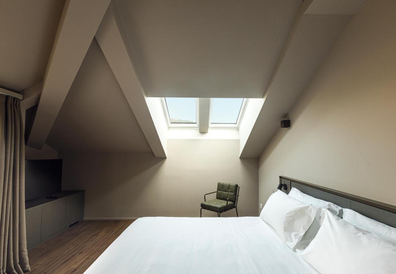 Deluxe Double Room Lake View Terrace