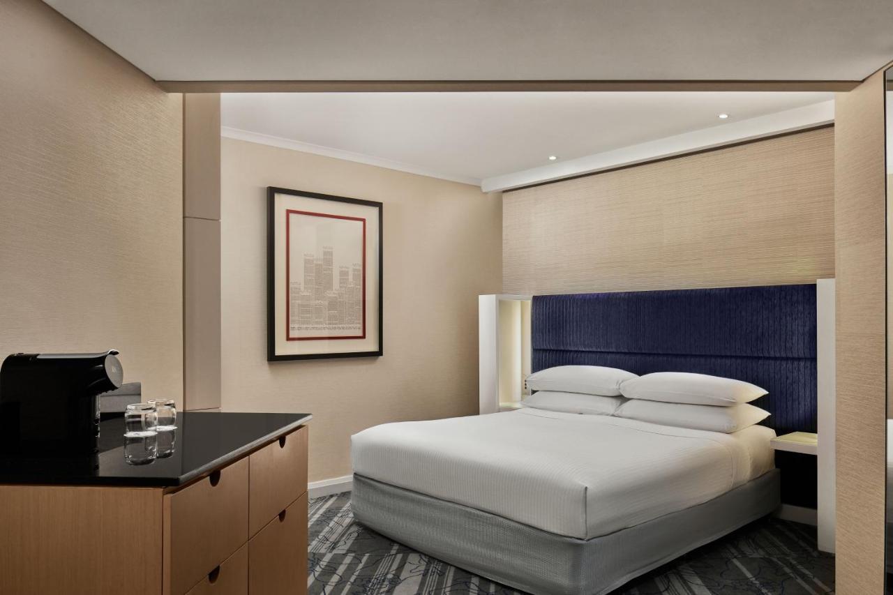 Junior Suite, 1 King Bed,1400130698:JPEG