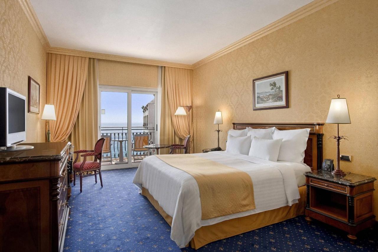 Superior King Room Balcony Sea View Mid Floor