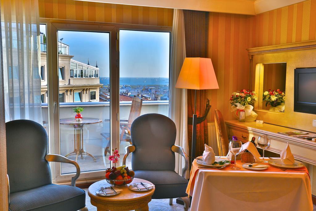 Junior Suite with Sea View