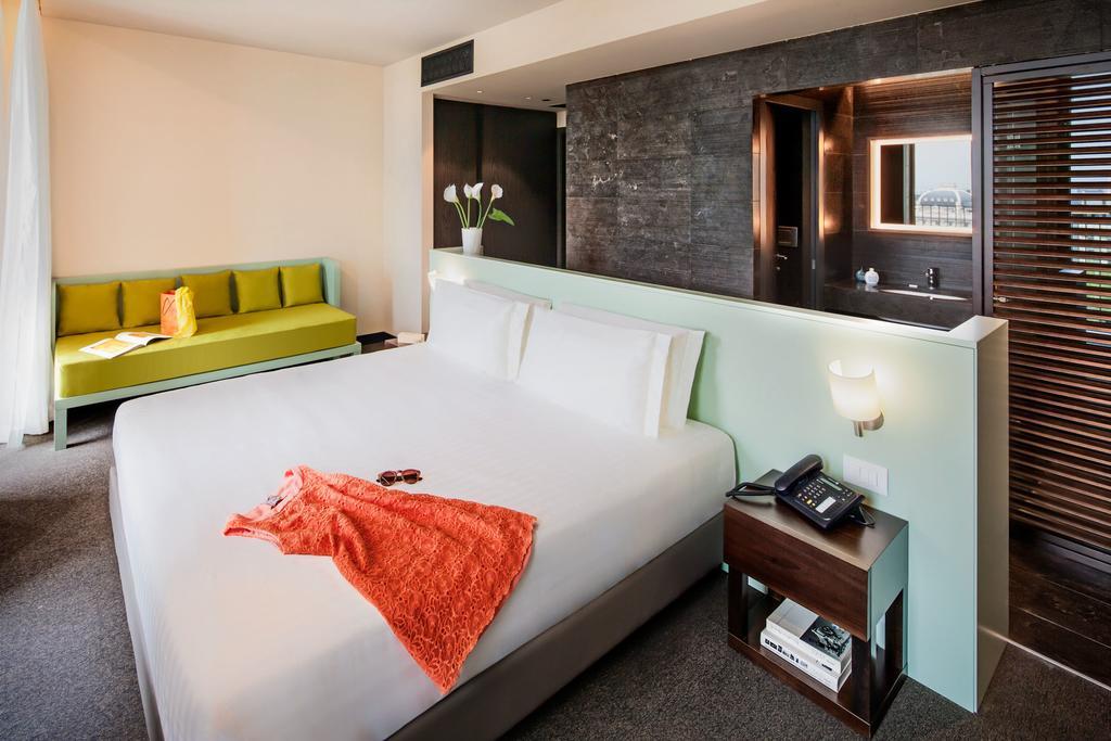 Deluxe Dreibettzimmer mit Balkon und Aussicht
