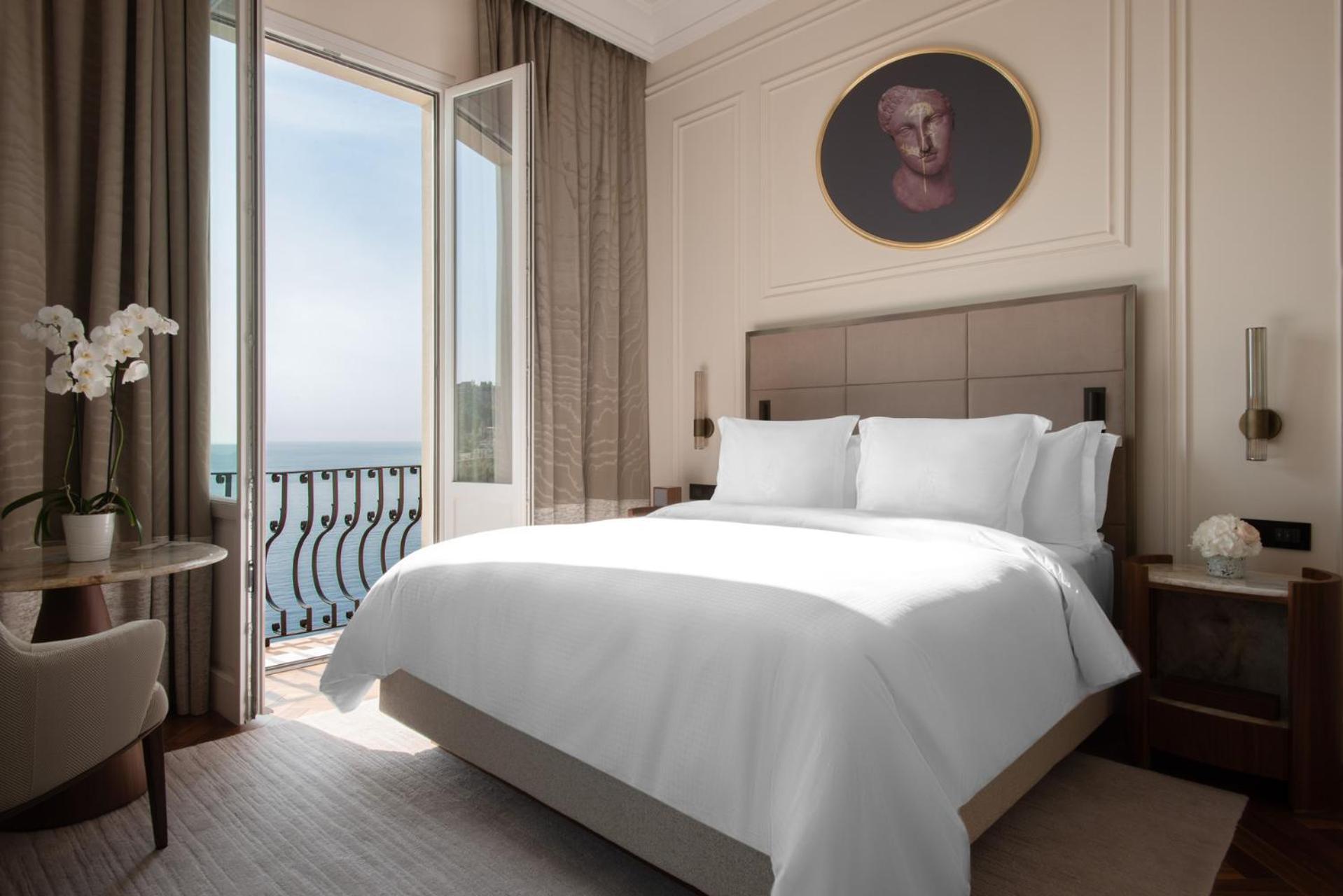 Sea View Deluxe King Room