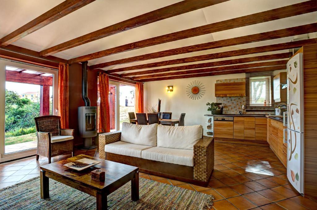 Two-Bedroom Apartment,127348827:JPEG