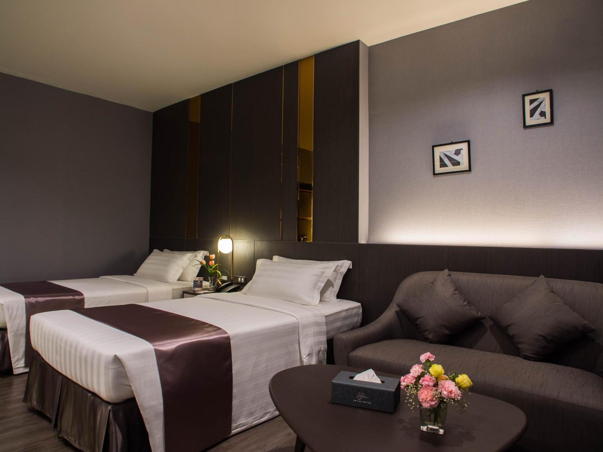 Deluxe Double or Twin Room