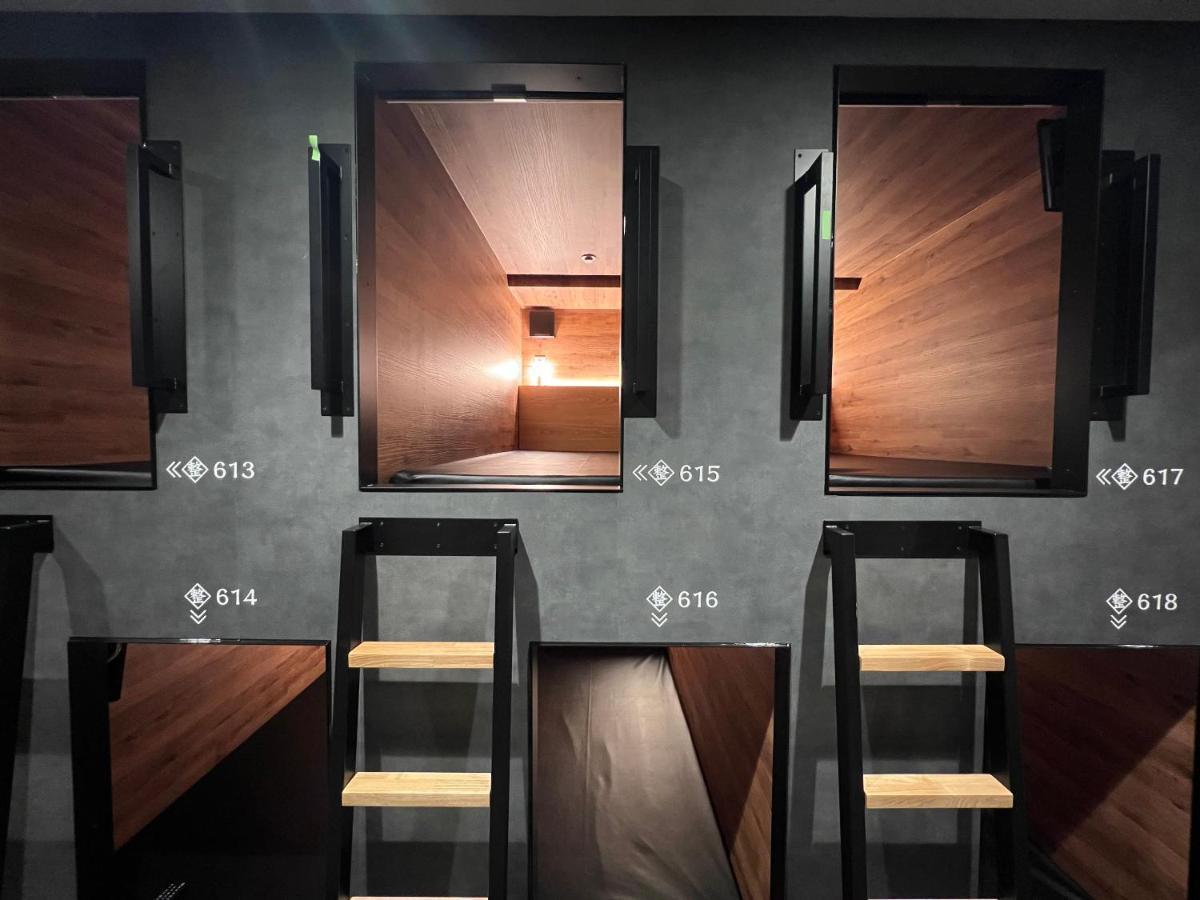 Capsule Room for Male (Upper Floor)