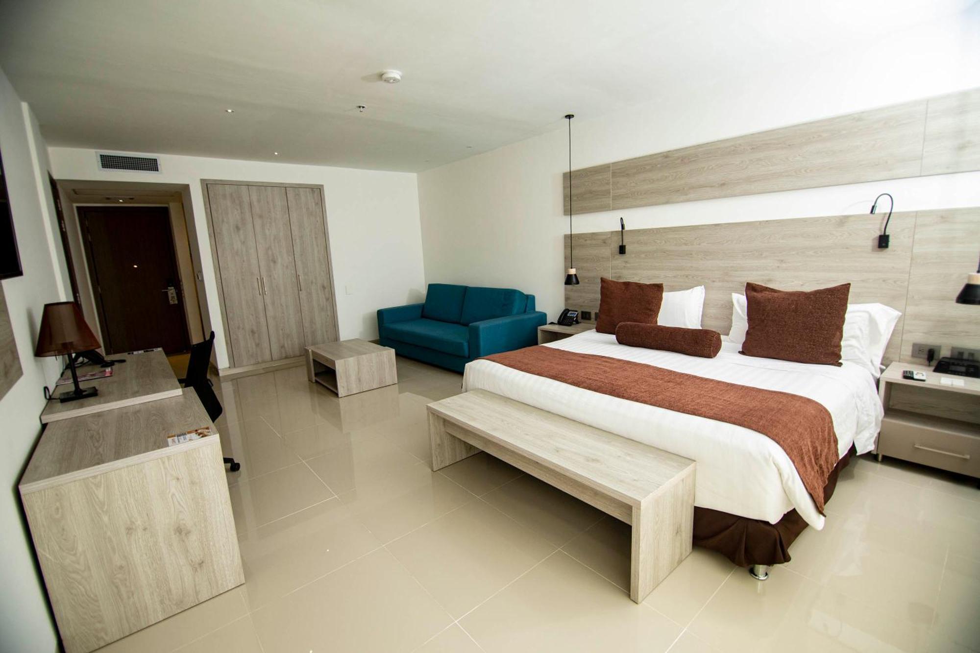 Deluxe Room,1310711881:JPEG