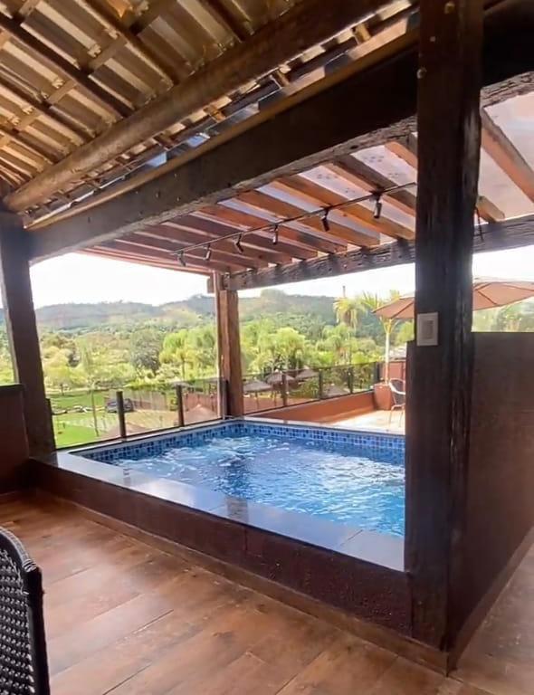 Quarto Duplo com Terraço