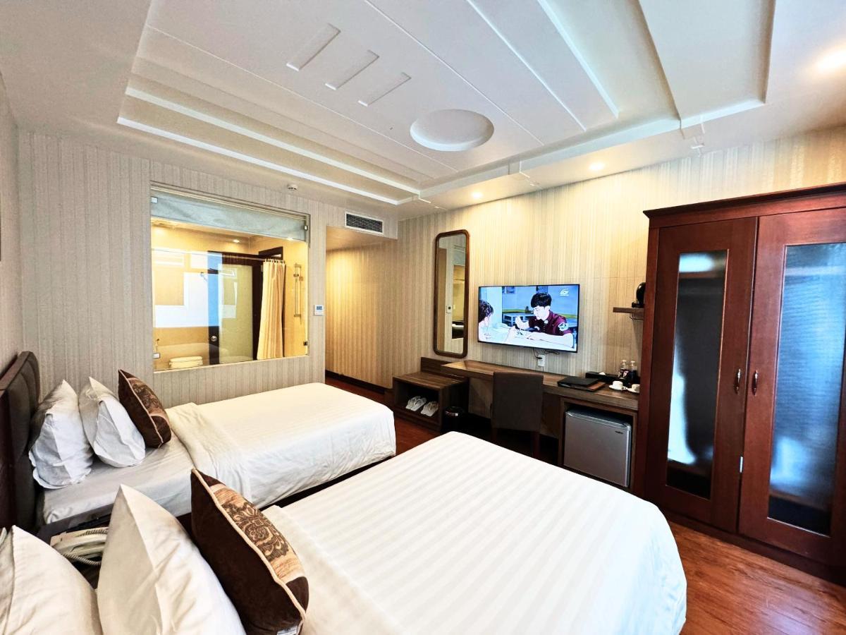 Premier Deluxe Twin Room