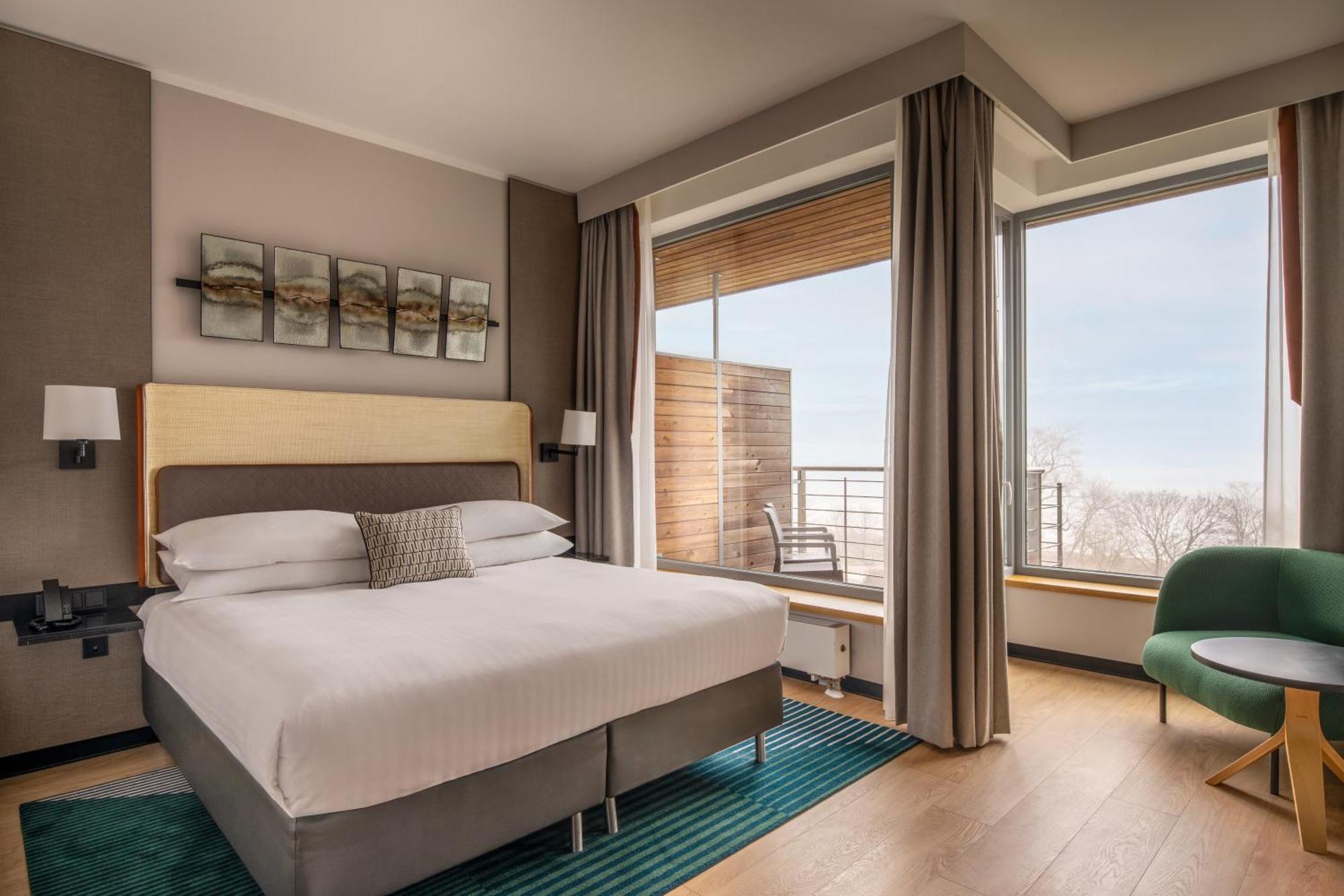 Standard King Room Balcony Sea View,1498831630:JPEG