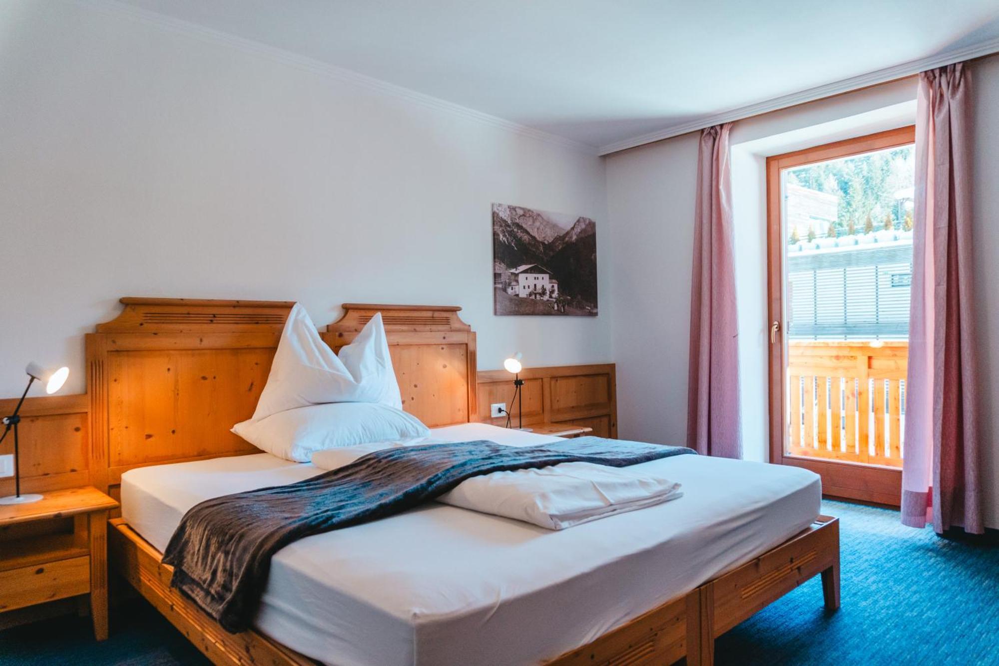 Single Room Mountain View