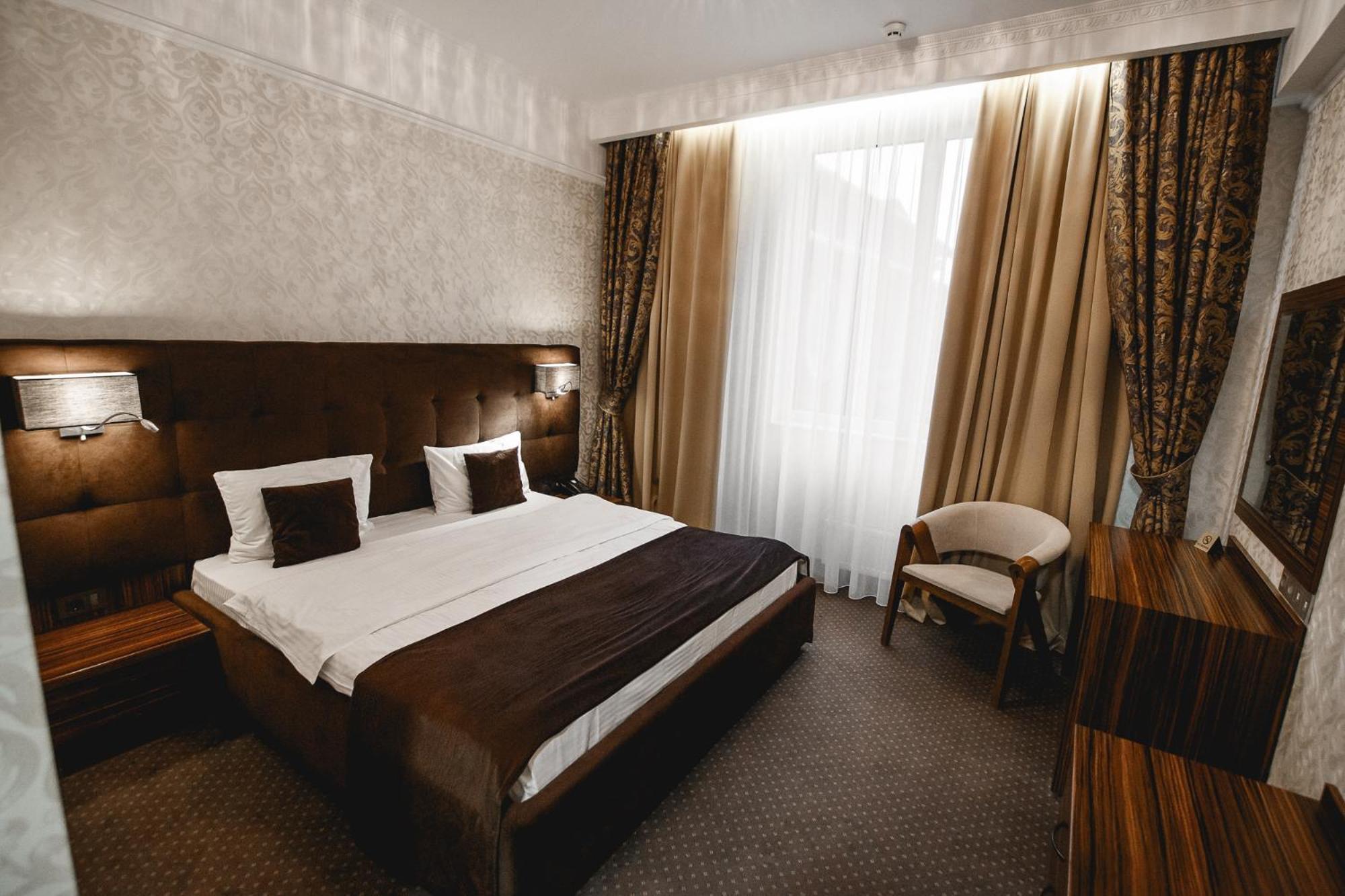 Standard King Room