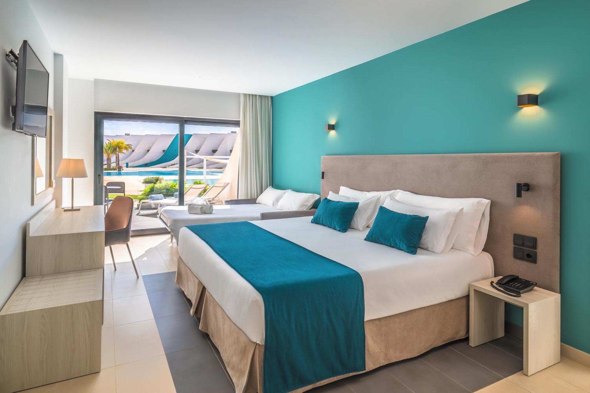 Superior Double or Twin Room with Pool View,1500922063:JPEG