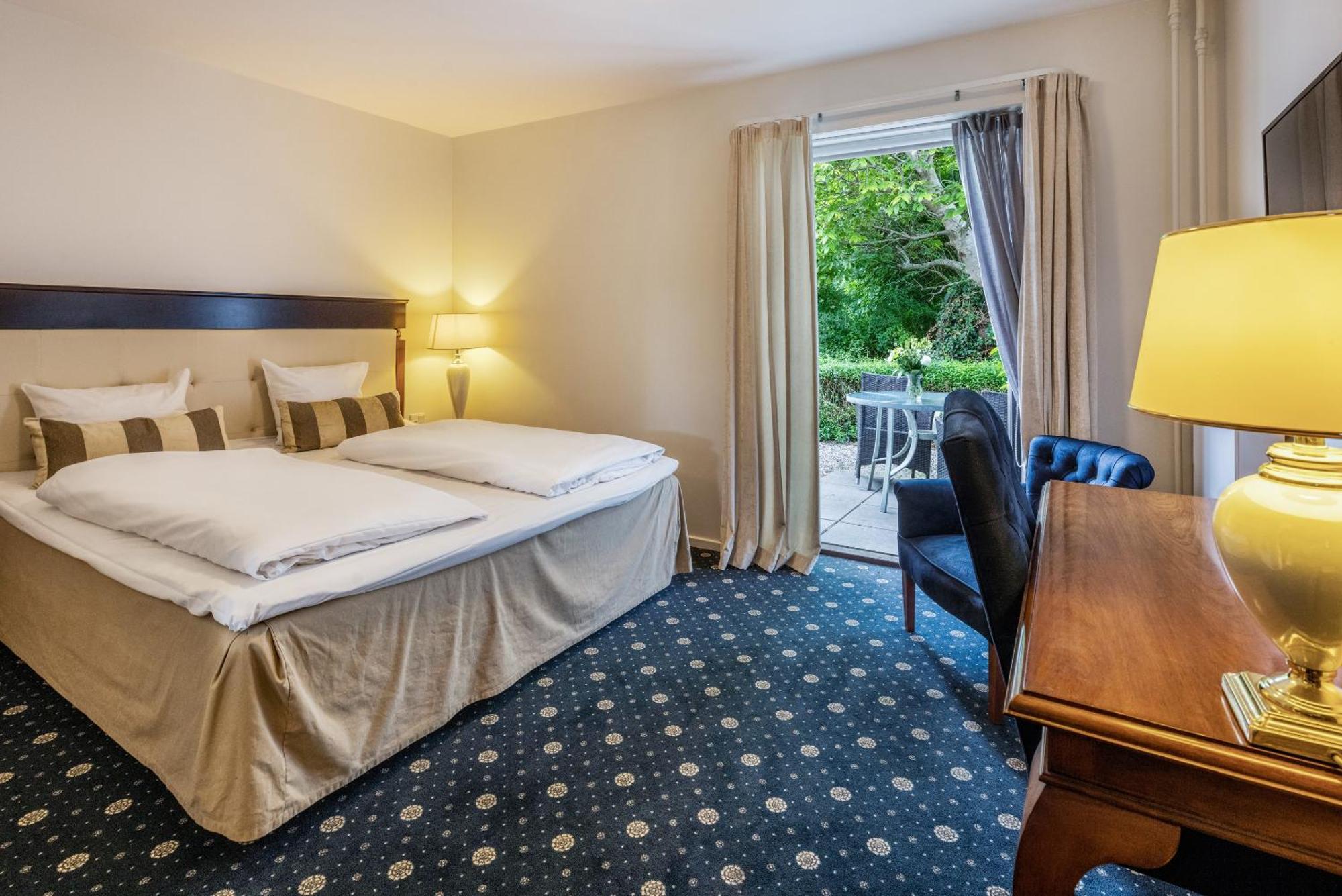 Standard Double Room With Terrace