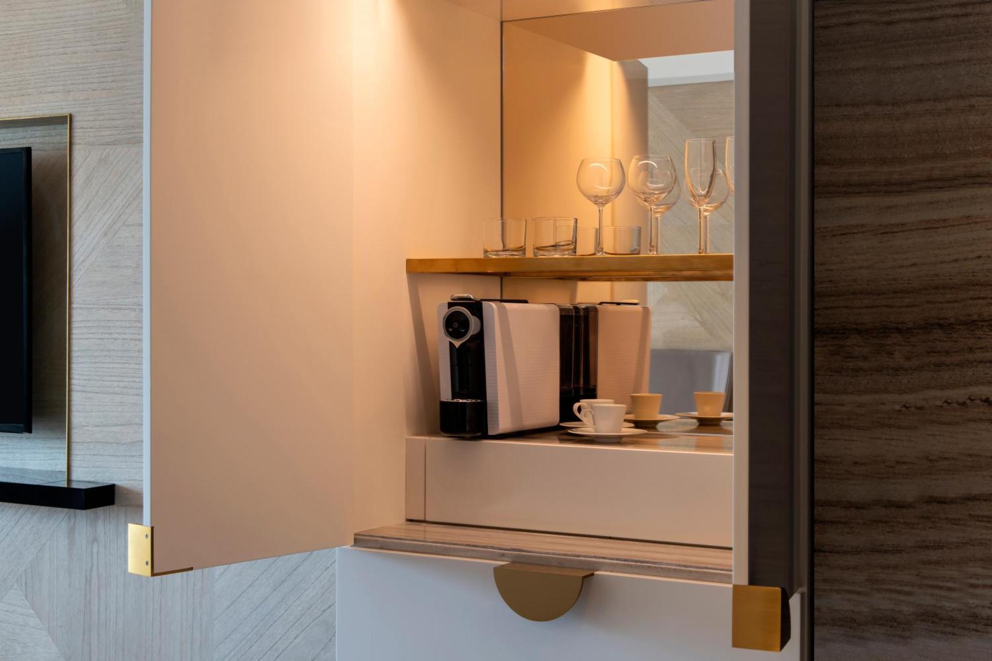 Deluxe Tweepersoonskamer met 2 Aparte Bedden en Uitzicht op Zee