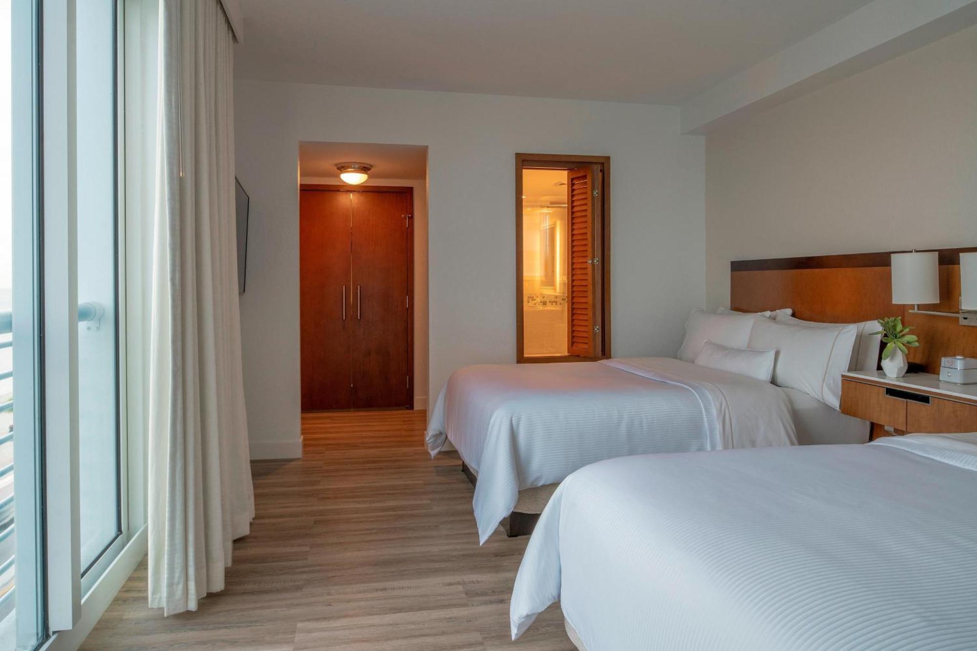 1 Bedroom Executive Suite, 2 Double, Ocean view, Corner room,1351953460:JPEG