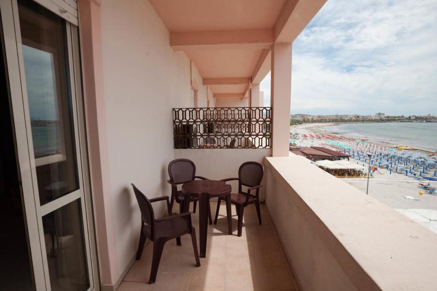 Two-Bedroom Apartment Sea View,1530664450:JPEG