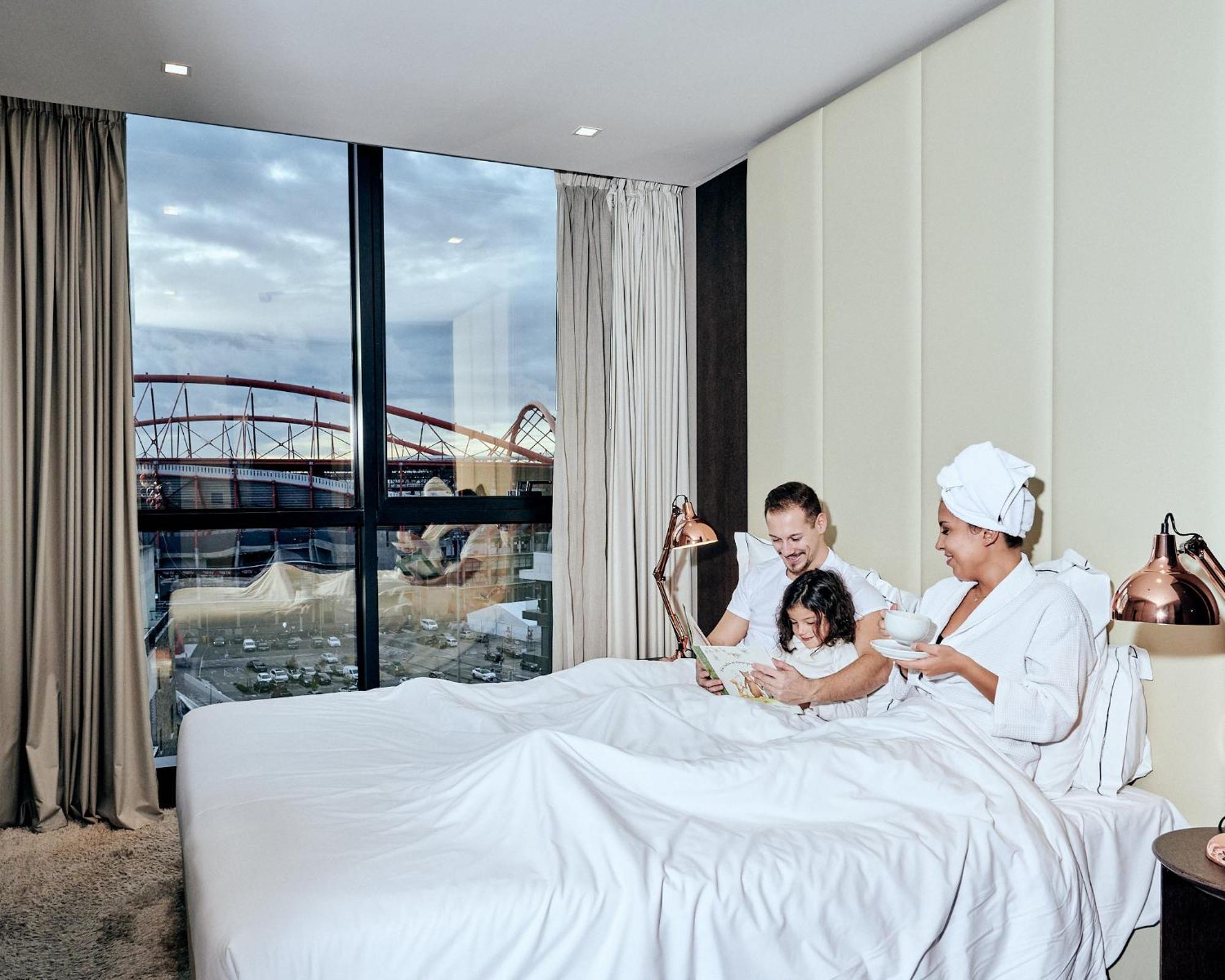 One-Bedroom Apartment Stadium View