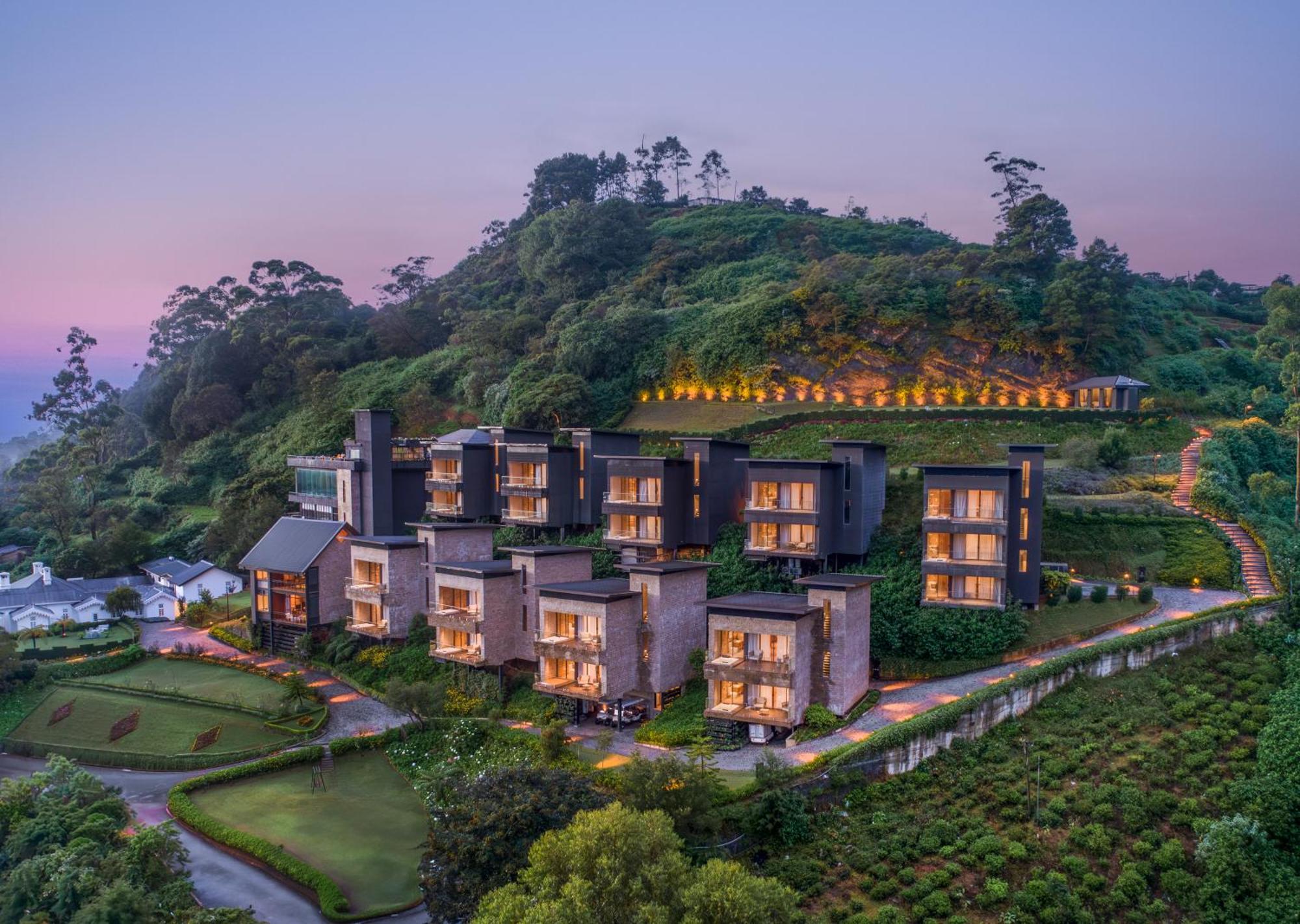 Mountain View Suite - with a Free Visit to Organic Strawberry & Vegetable garden and to pick your own Strawberry , 10% off on Spa and Excursions + Early check in Late check out on availability