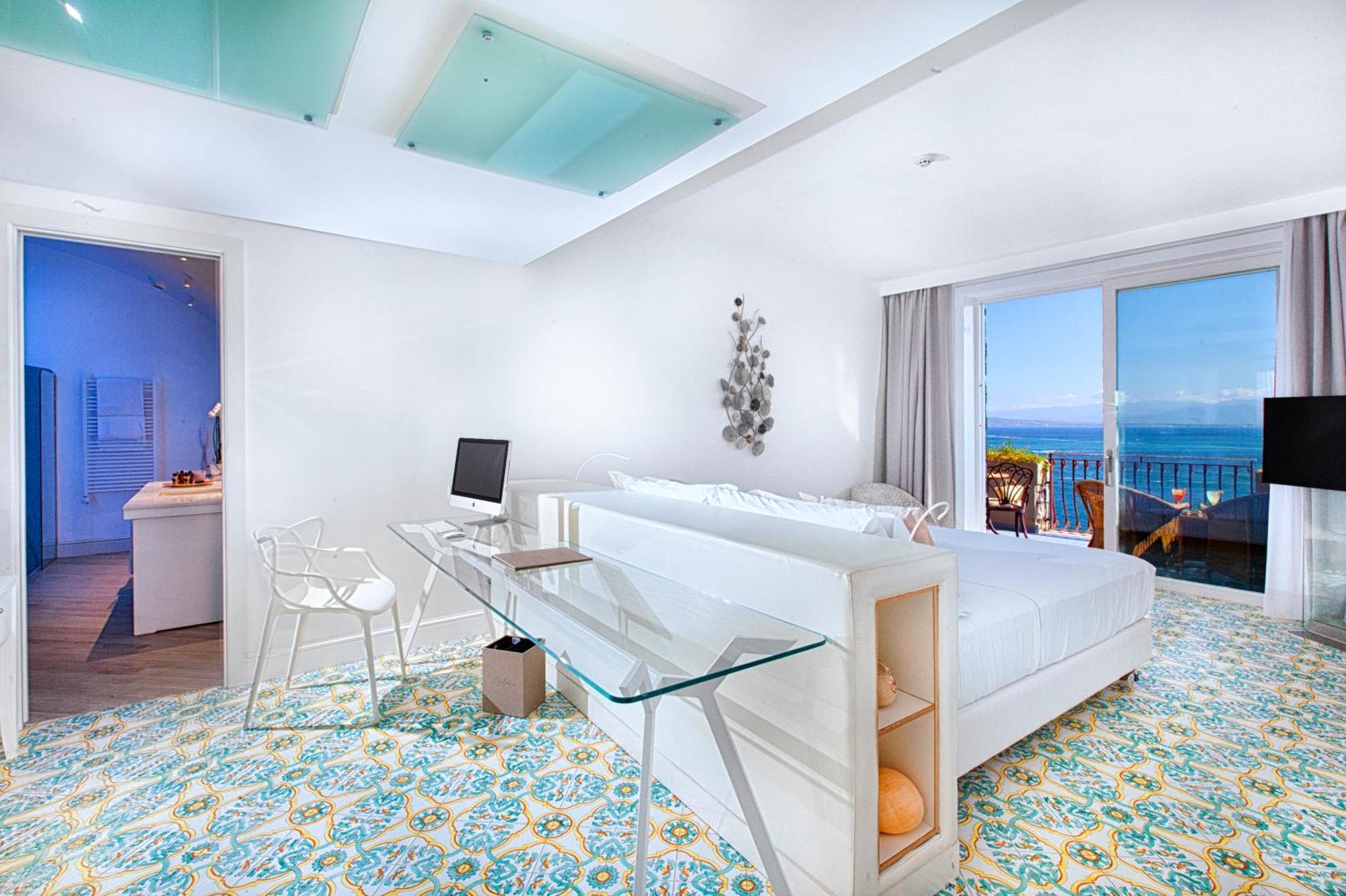 Suíte Júnior Deluxe com Terraço e Vista do Mar