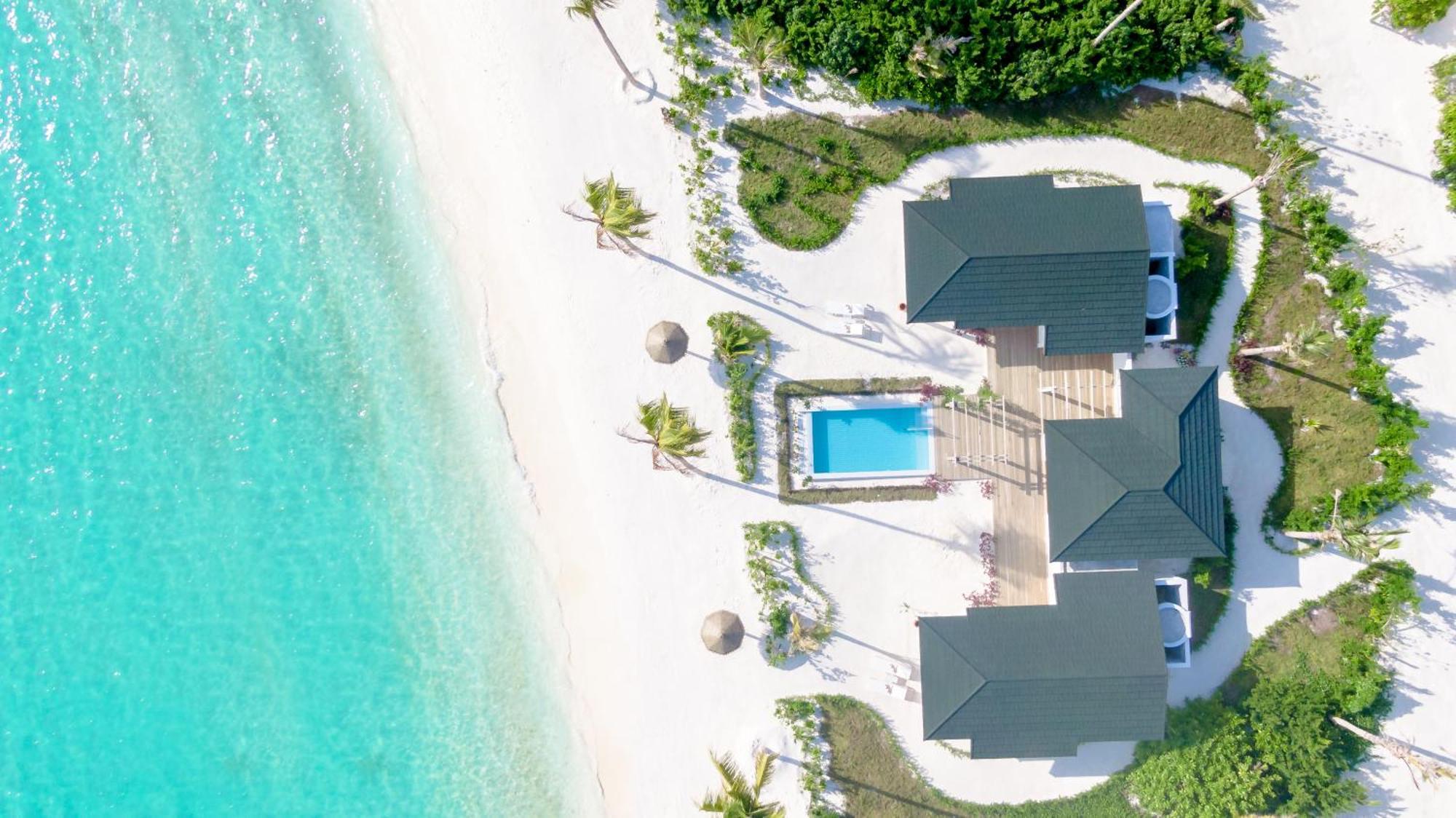 Strandresidenz mit 2 Schlafzimmern und privatem Pool