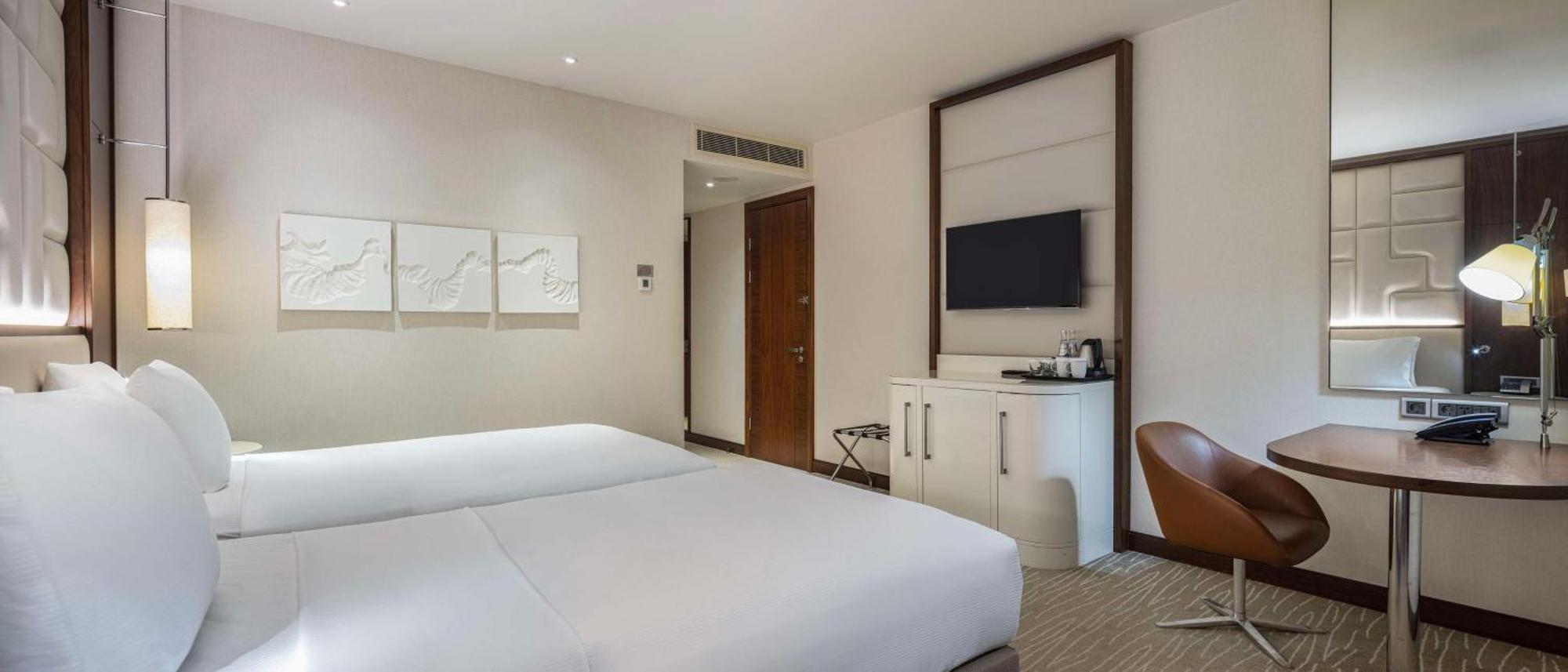 Twin Room,1542664432:JPEG