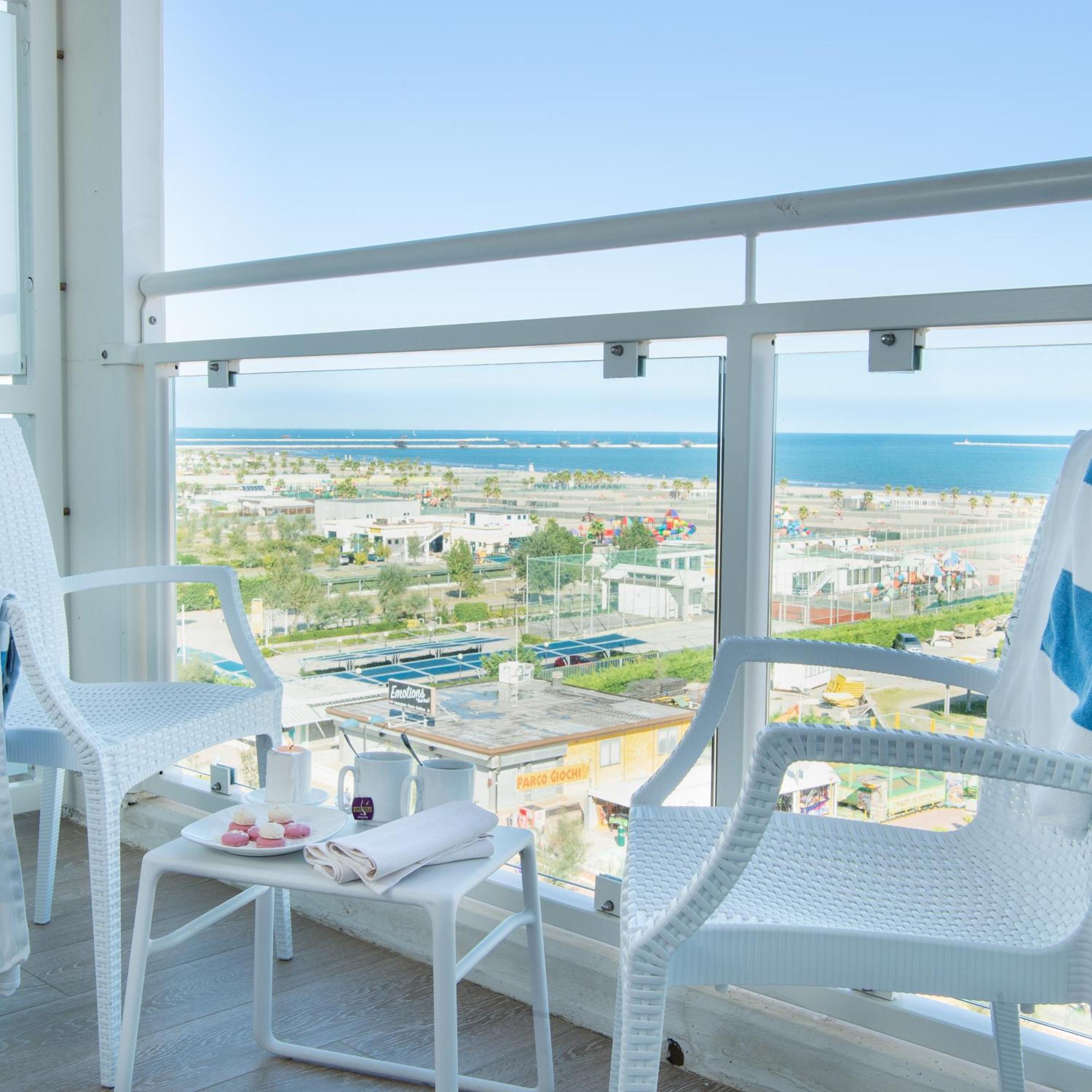 Deluxe Double or Twin Room Balcony