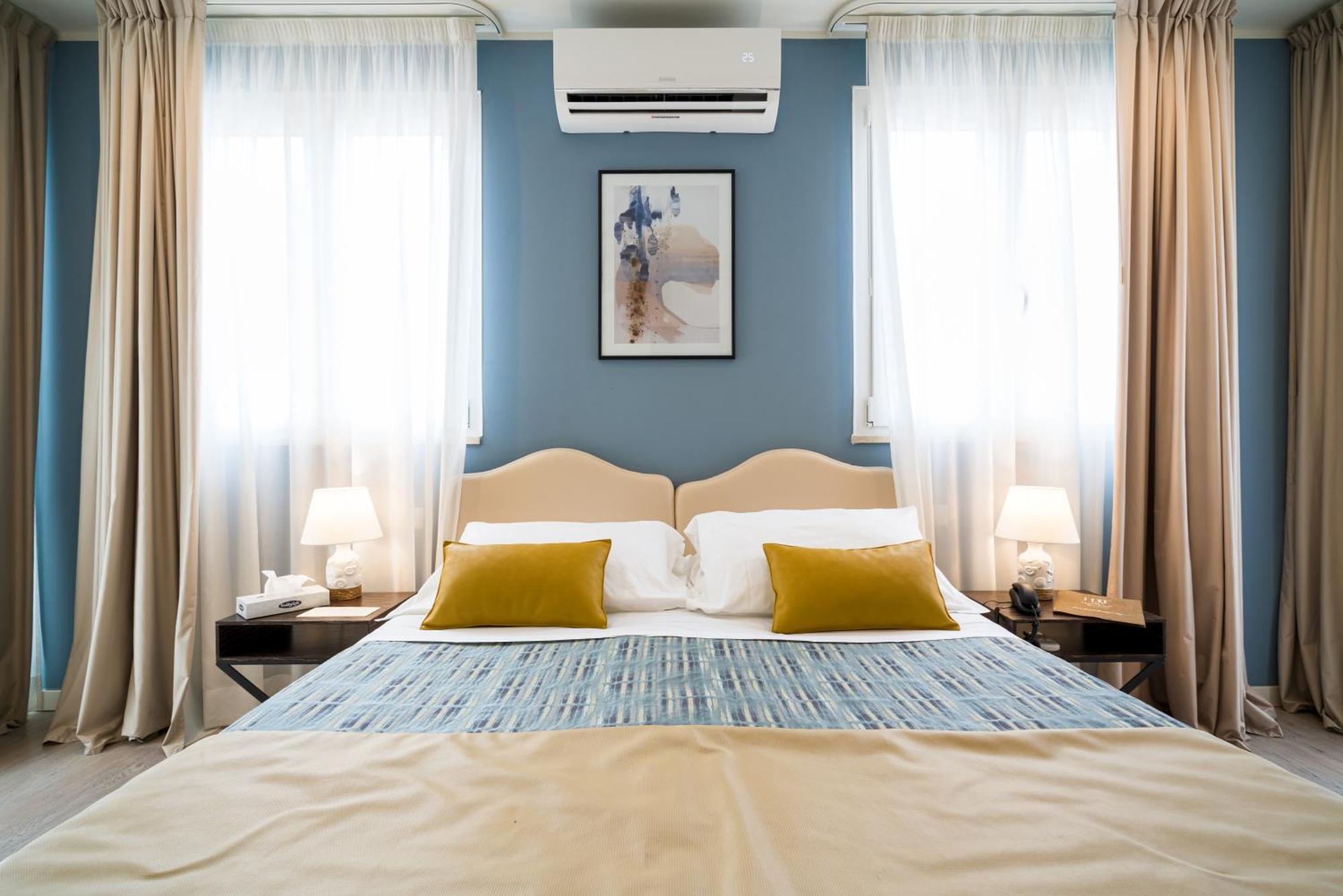 Double or Twin Room Balcony