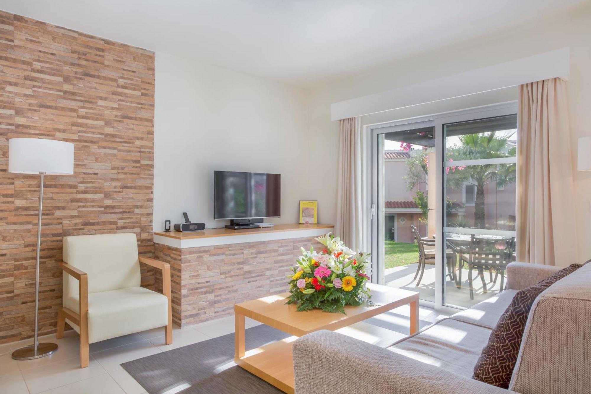 Premium Two-Bedroom Apartment,1543462009:JPEG