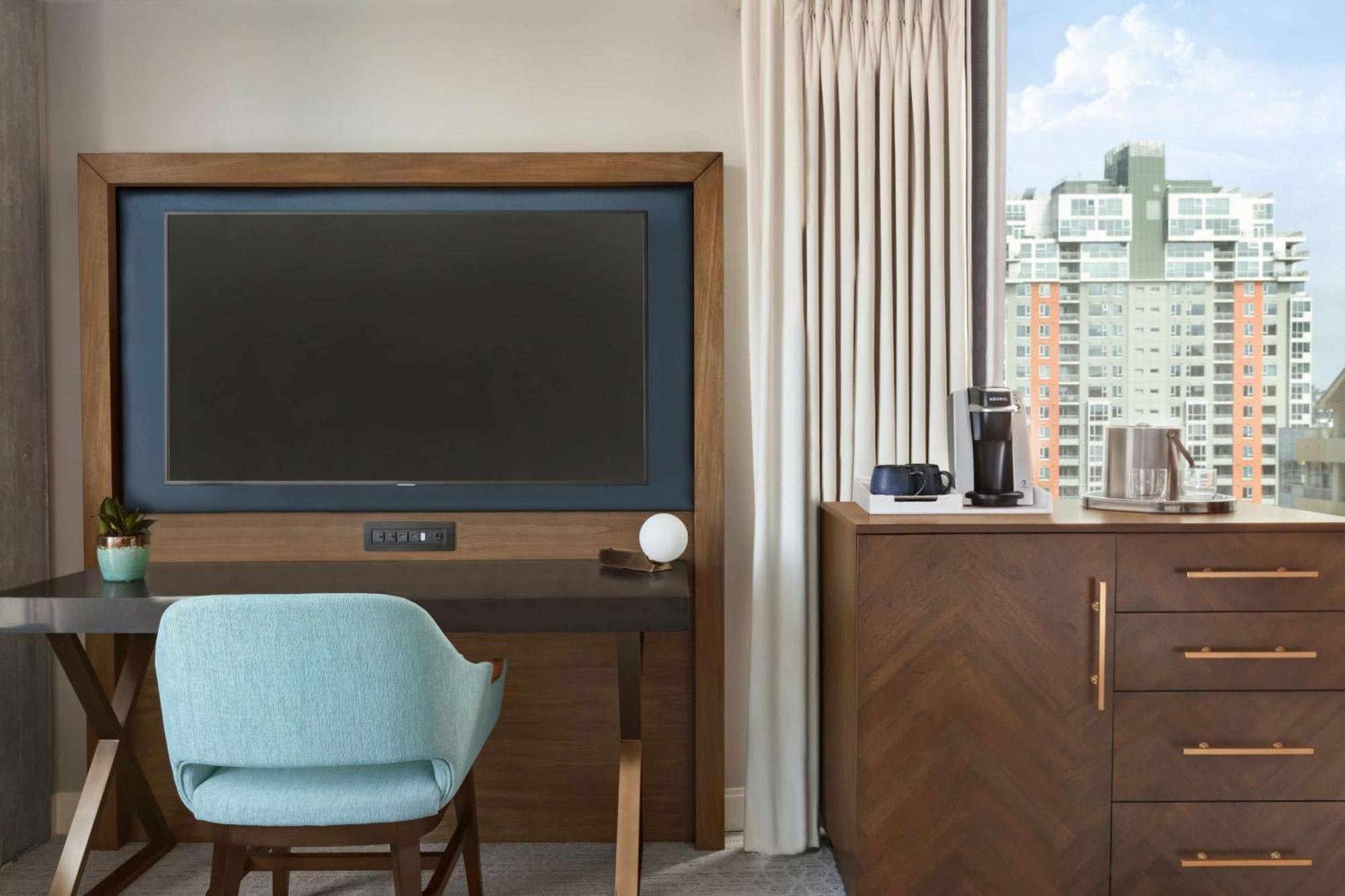 King Room with City View,1548815458:JPEG