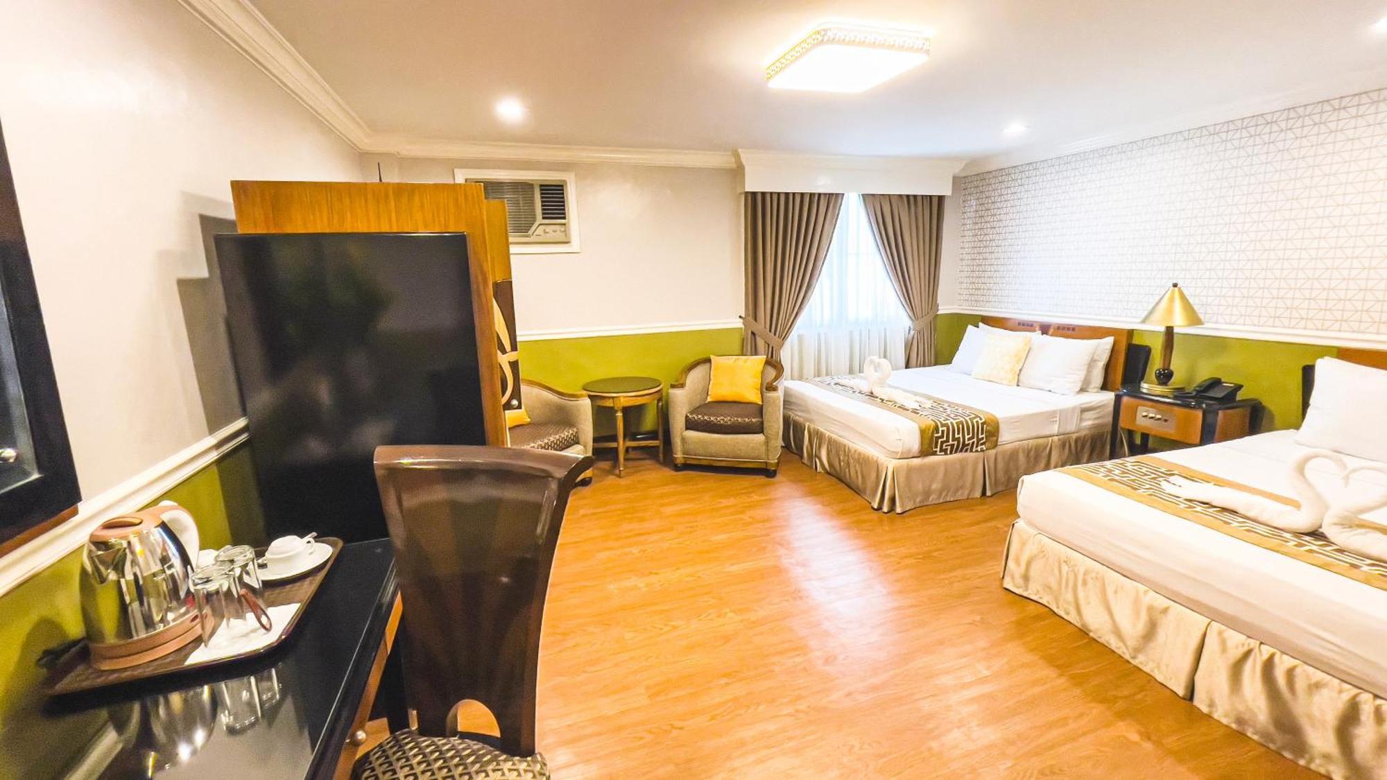 Junior Suite,1549570453:JPEG