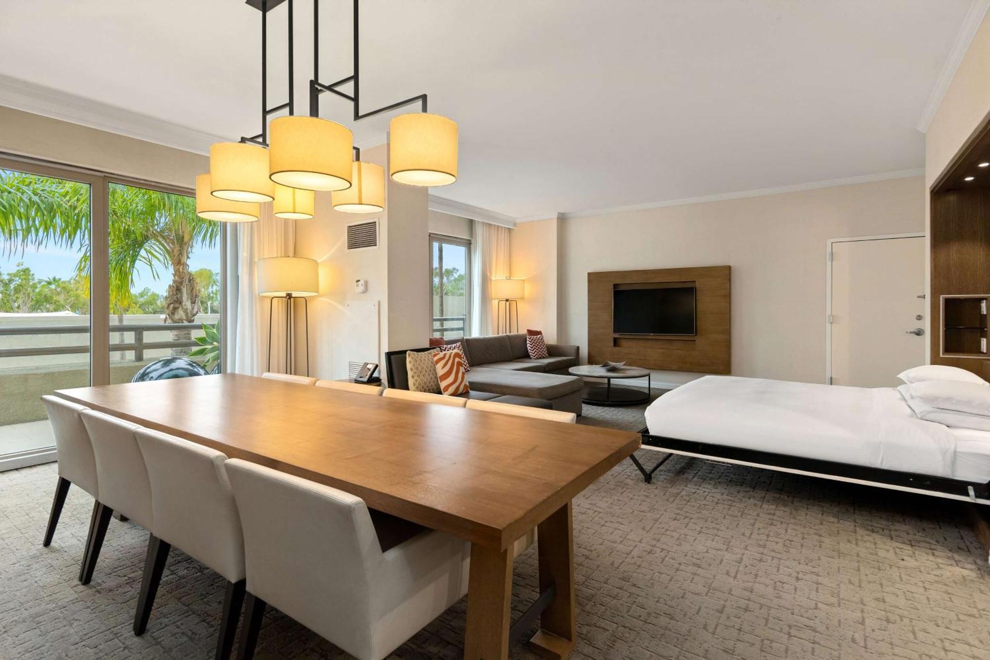 King Studio Suite,1587500784:JPEG