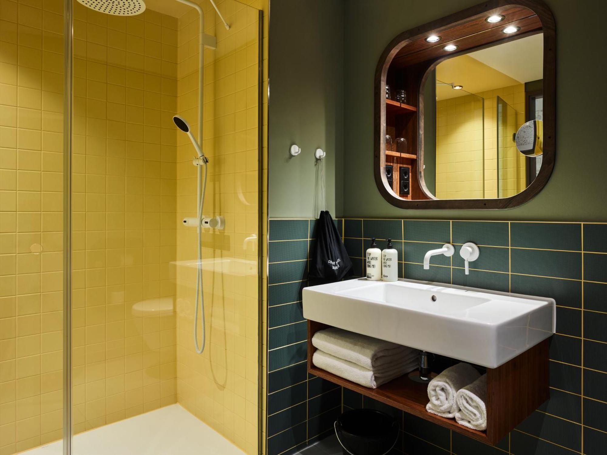 Medium Plus Kamer