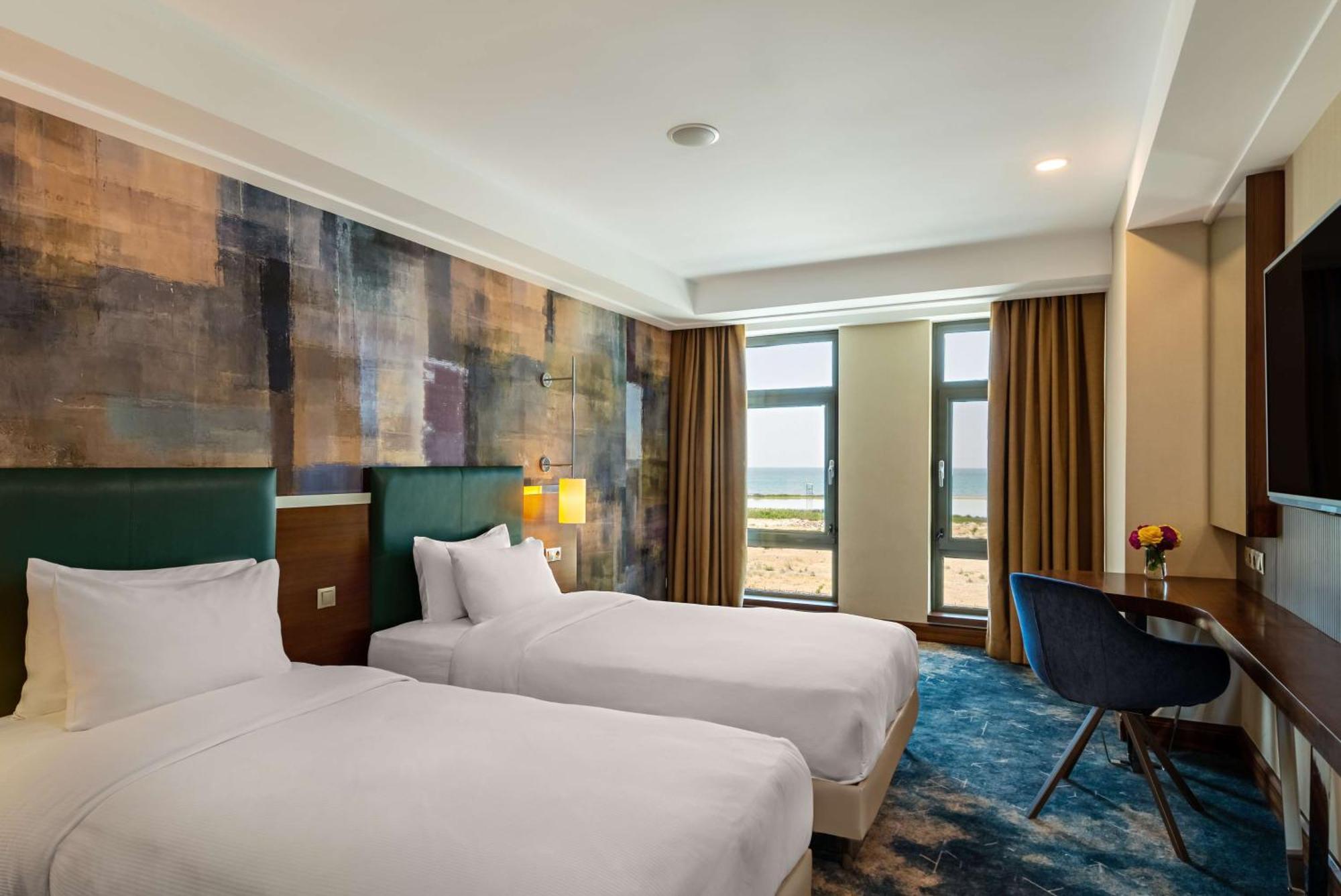 Twin Guest Room Lake View,1552670971:JPEG